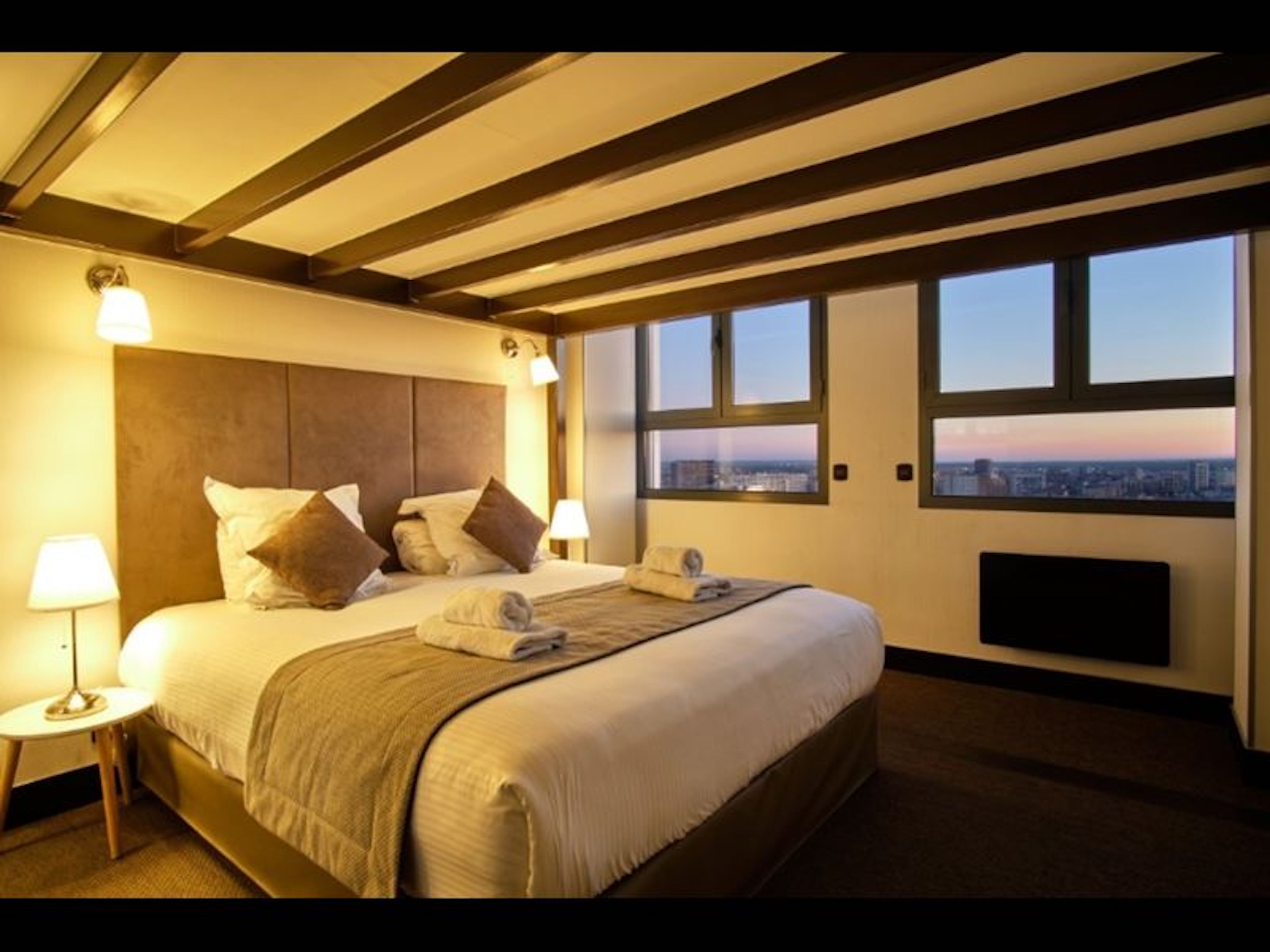 Loft with panoramic views of Toulouse for up to 4 people - by feelluxuryholidays