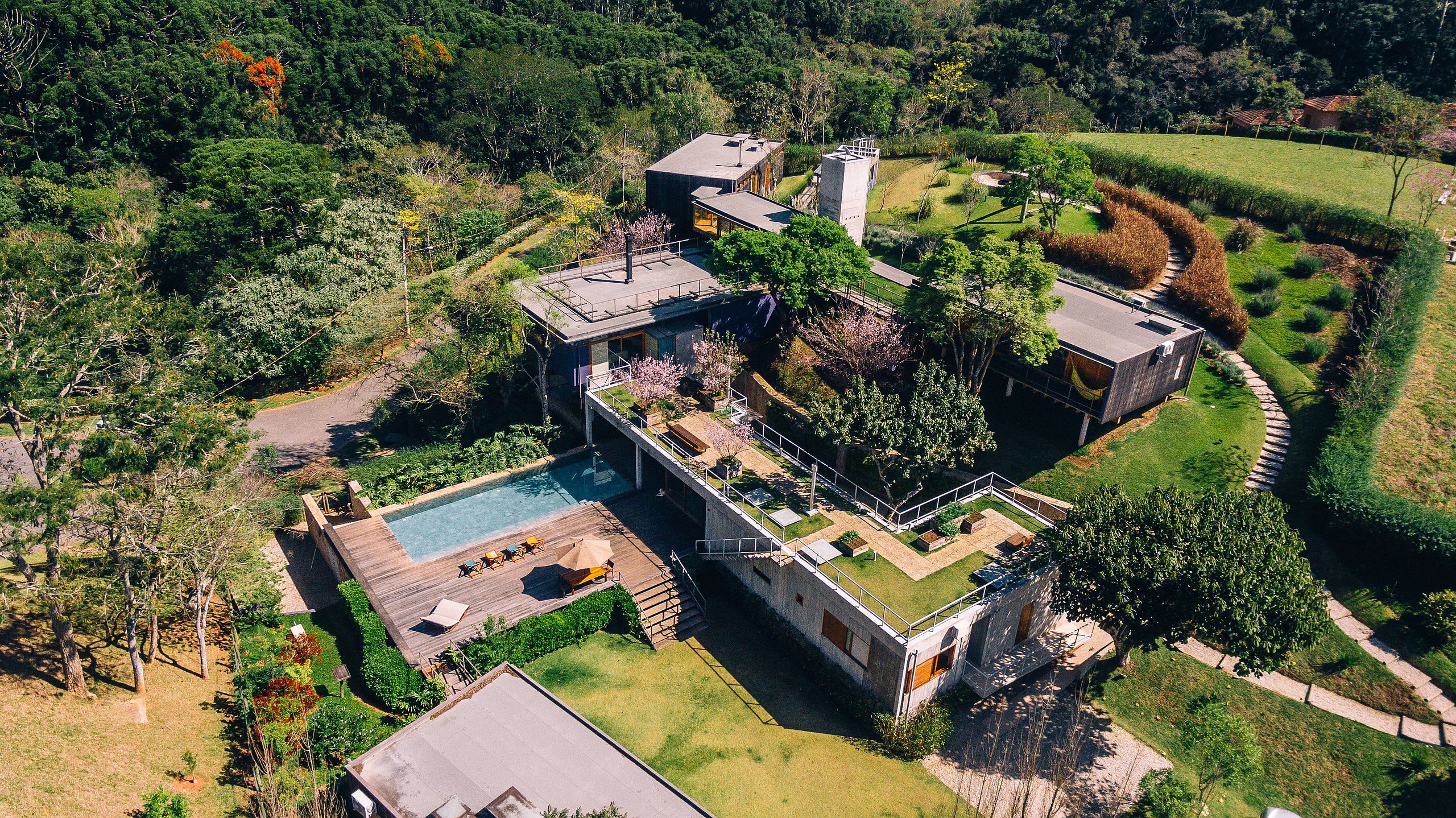 Property Image 2 - House with pool, hot tub and mountain views