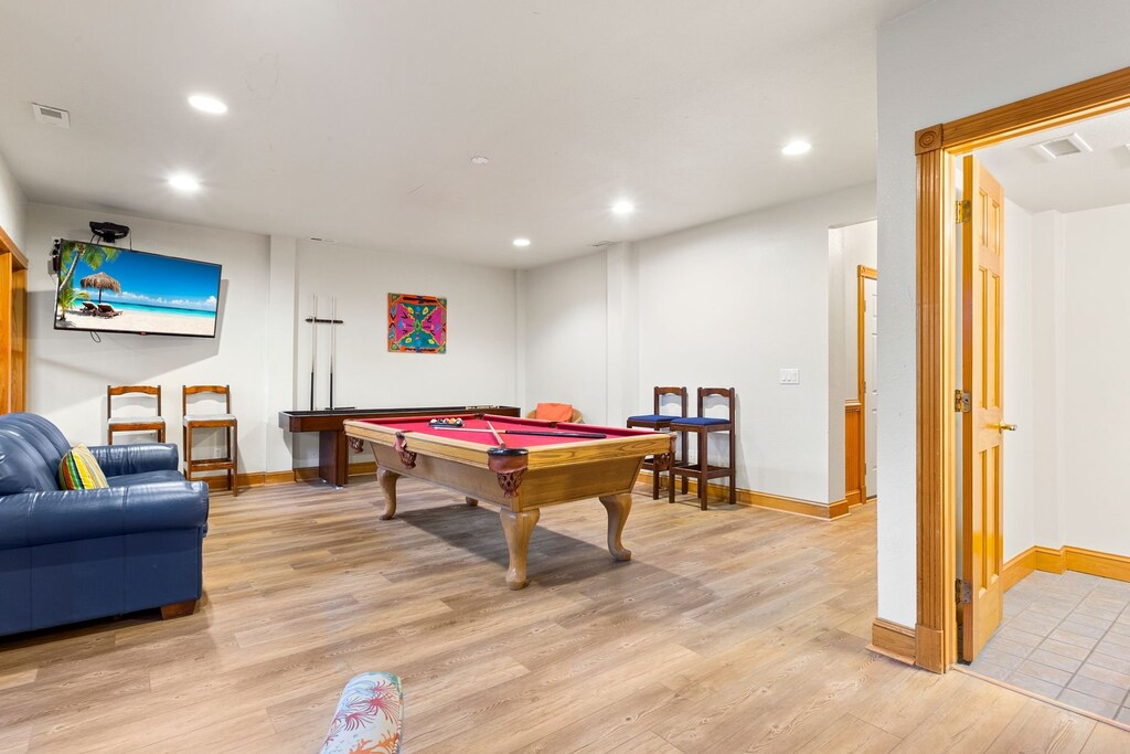 Game Room with pool table