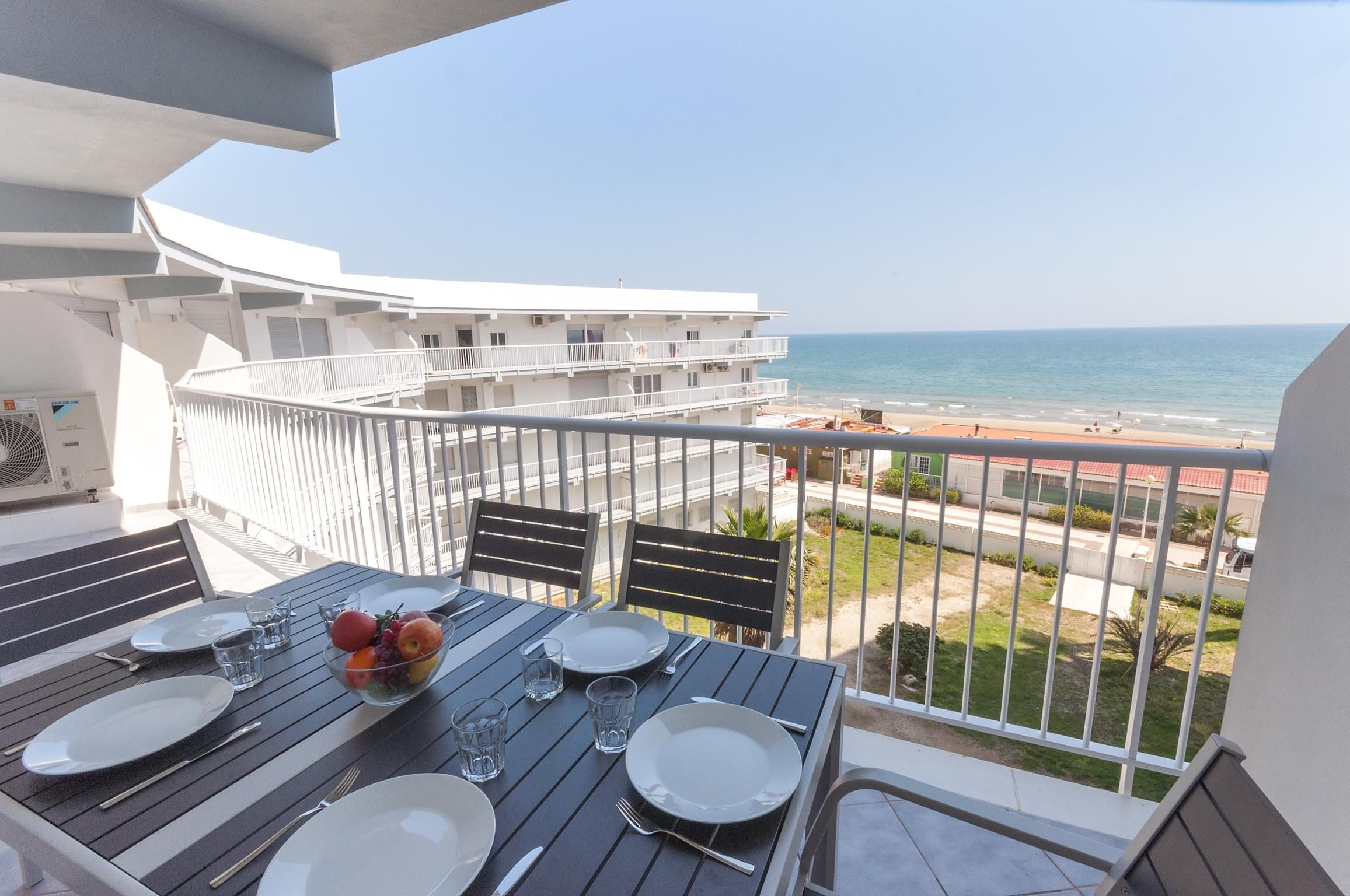 Property Image 1 - SEA PEARL - Apartment with sea views in Daimuz. Free WiFi