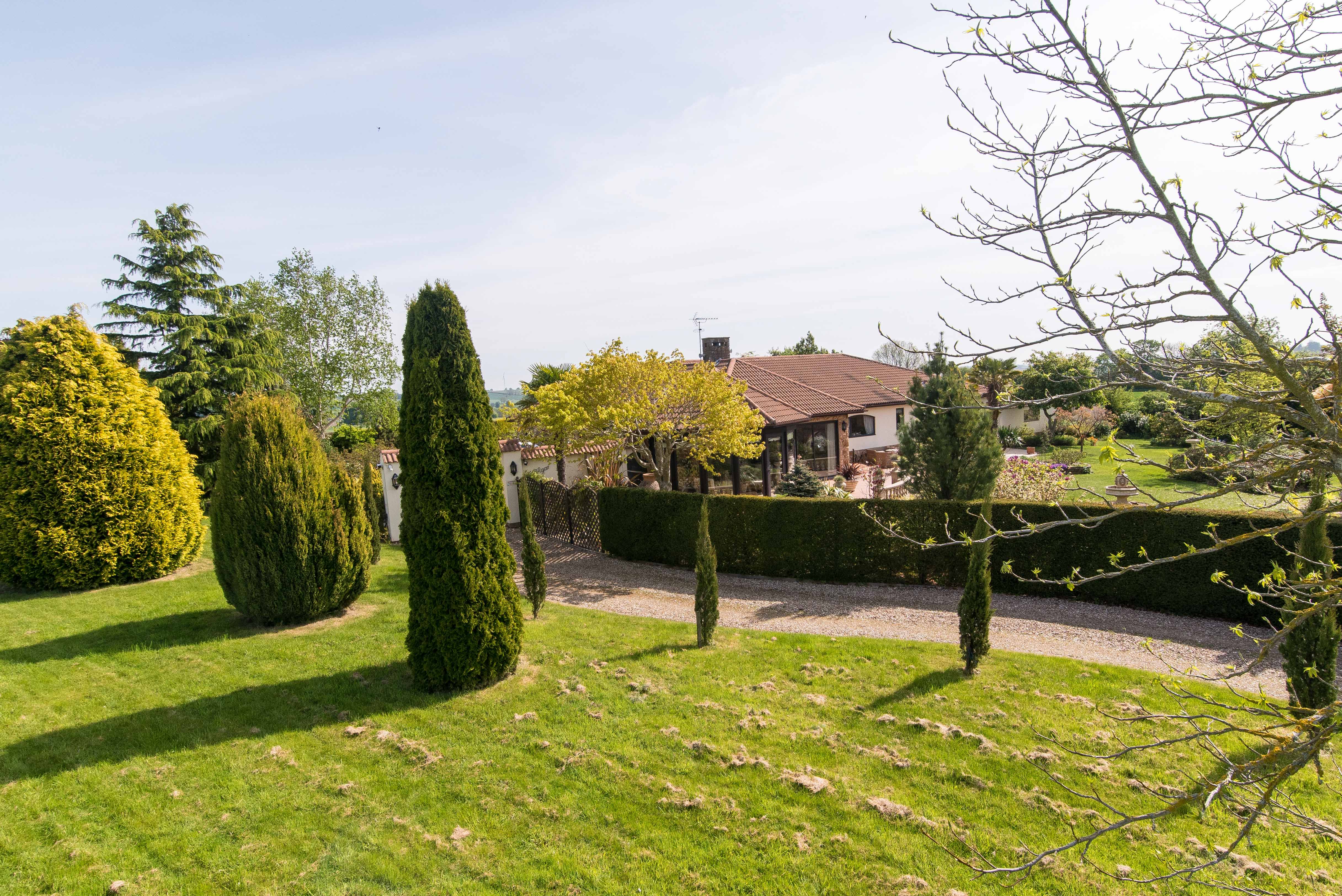 Property Image 2 - Picturesque & Charming 3Bed Villa in Woodborough