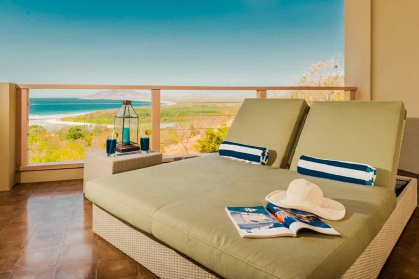 Comanding views of the ocean and National Park