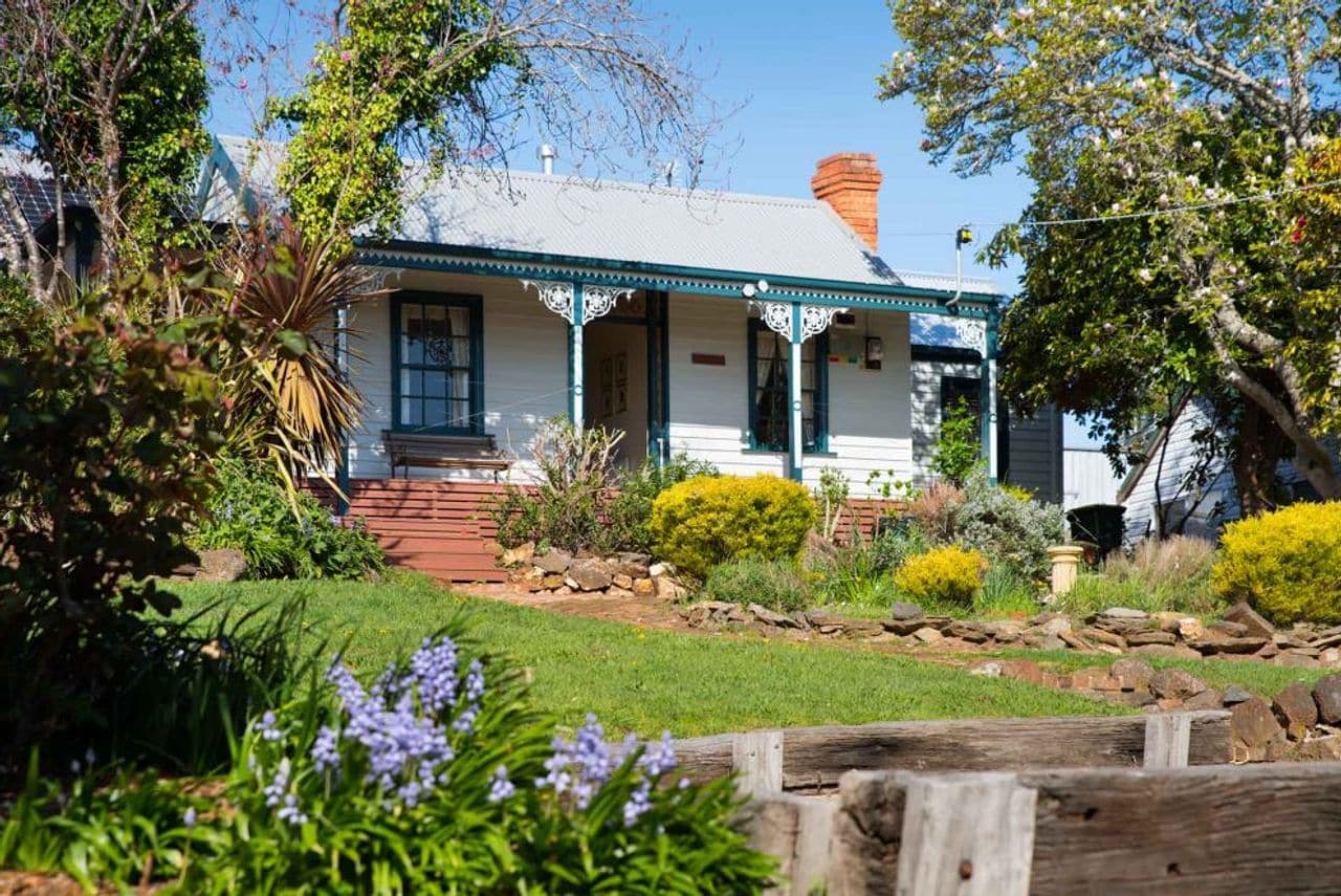 Property Image 1 - Two Bedroom Miners Cottage in Daylesford