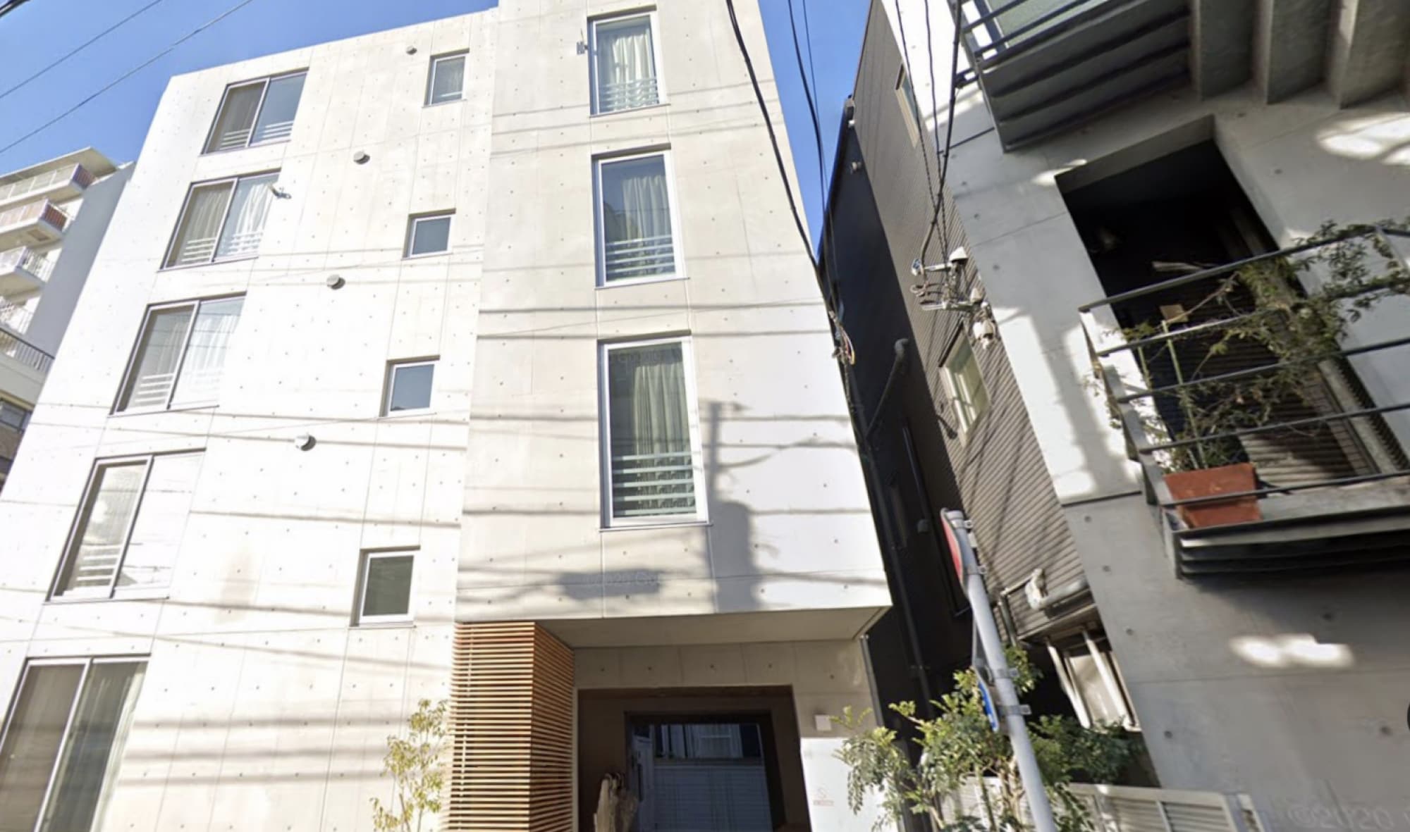 Beautiful two storeys apartment close to Shinjuku