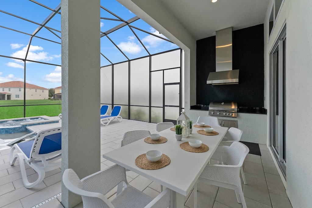 Private Pool & Patio