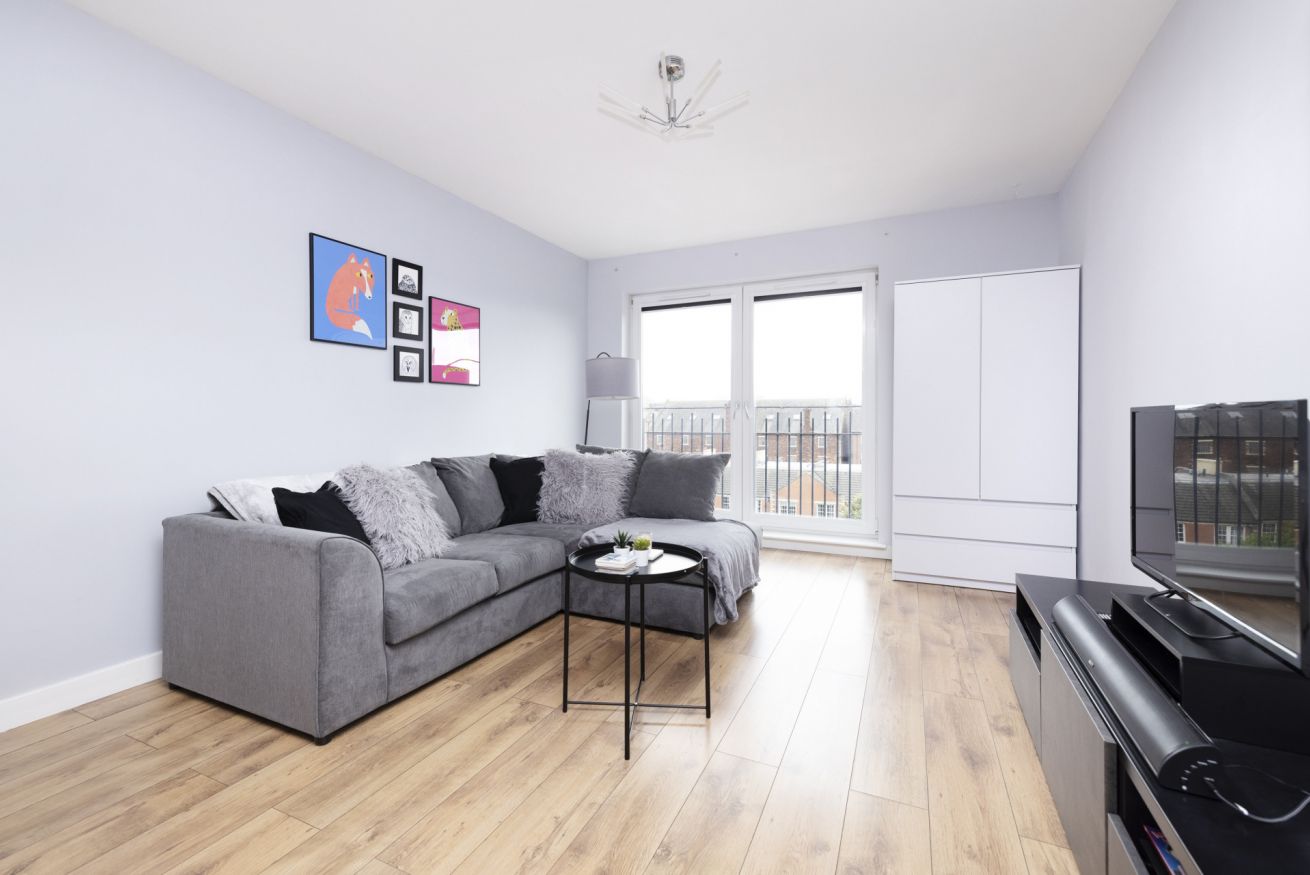 Property Image 1 - Stylish Apt near Leith Links