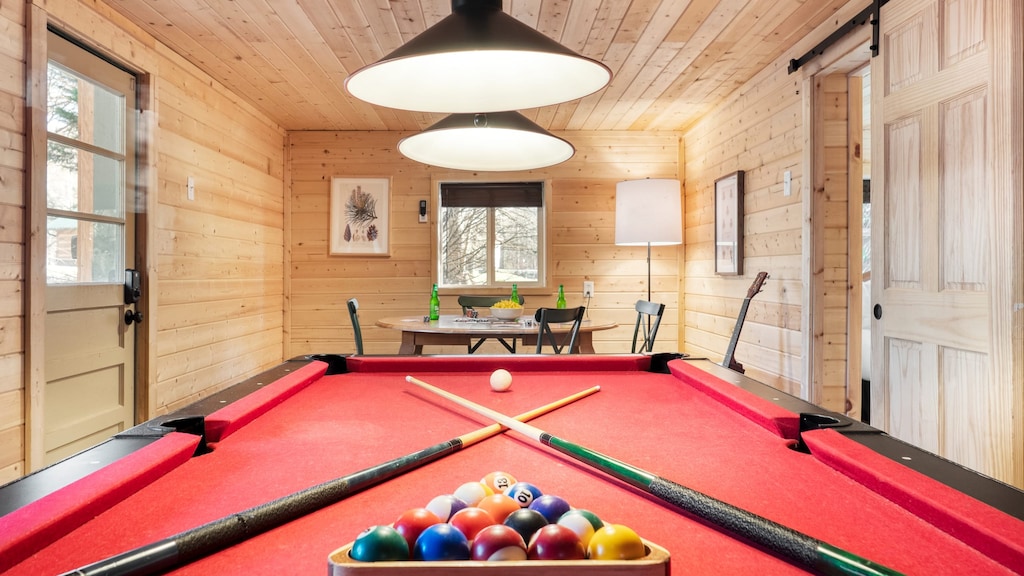 Pool table located in the guest house.