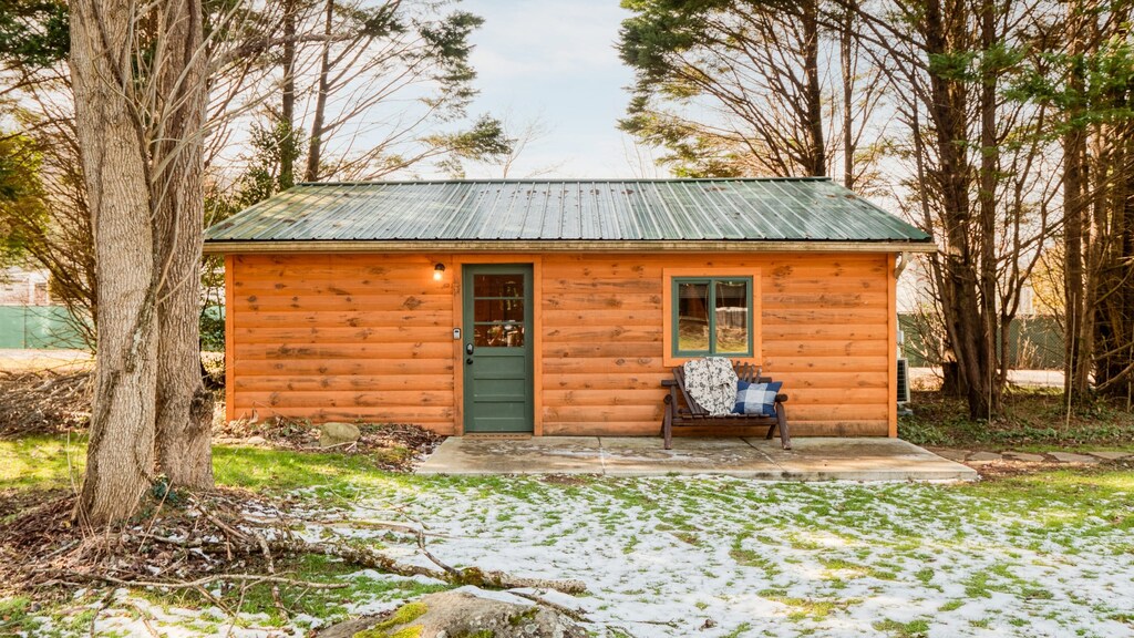 Guest house.