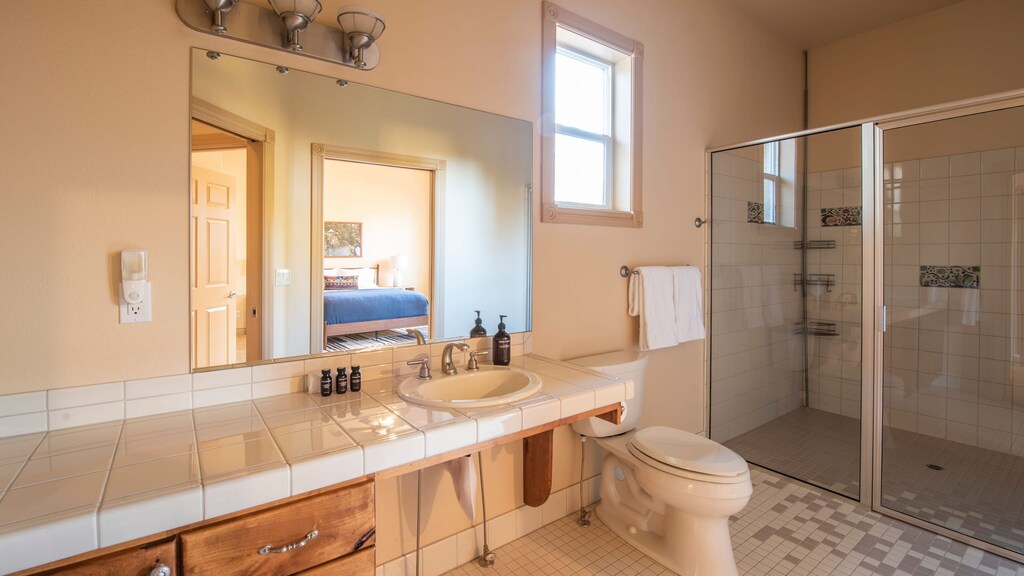 Bathroom 3 is bedroom 2's ensuite.