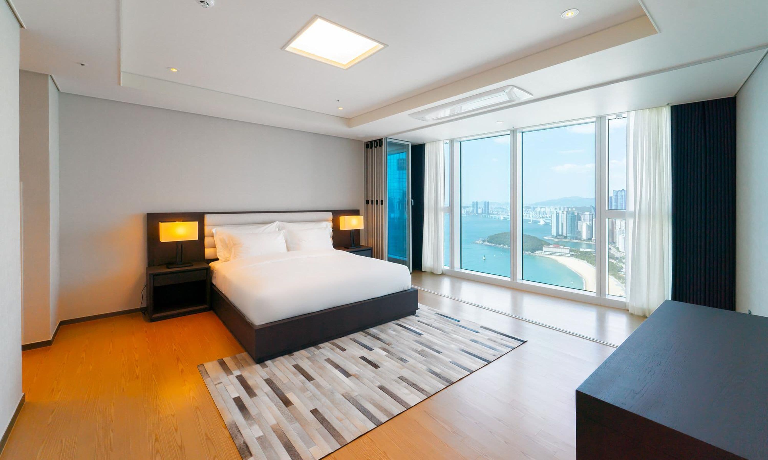 Property Image 2 - Busan Landmark - Beautifully furnished apartment with incredible Seaview 