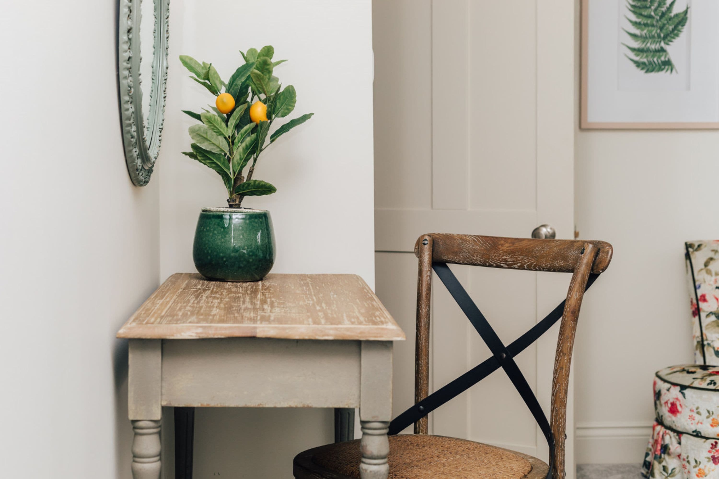 Hayward House  Hot Tub  Large Garden - From   1100 Per Night