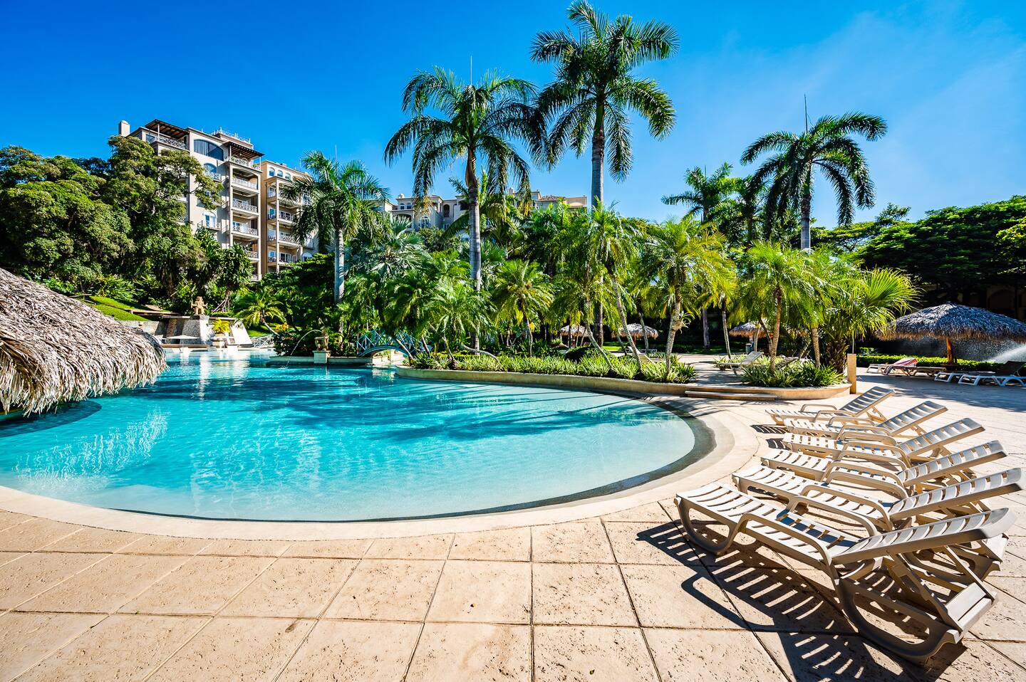 Property Image 2 - Luxury 2BR condo with great ocean views