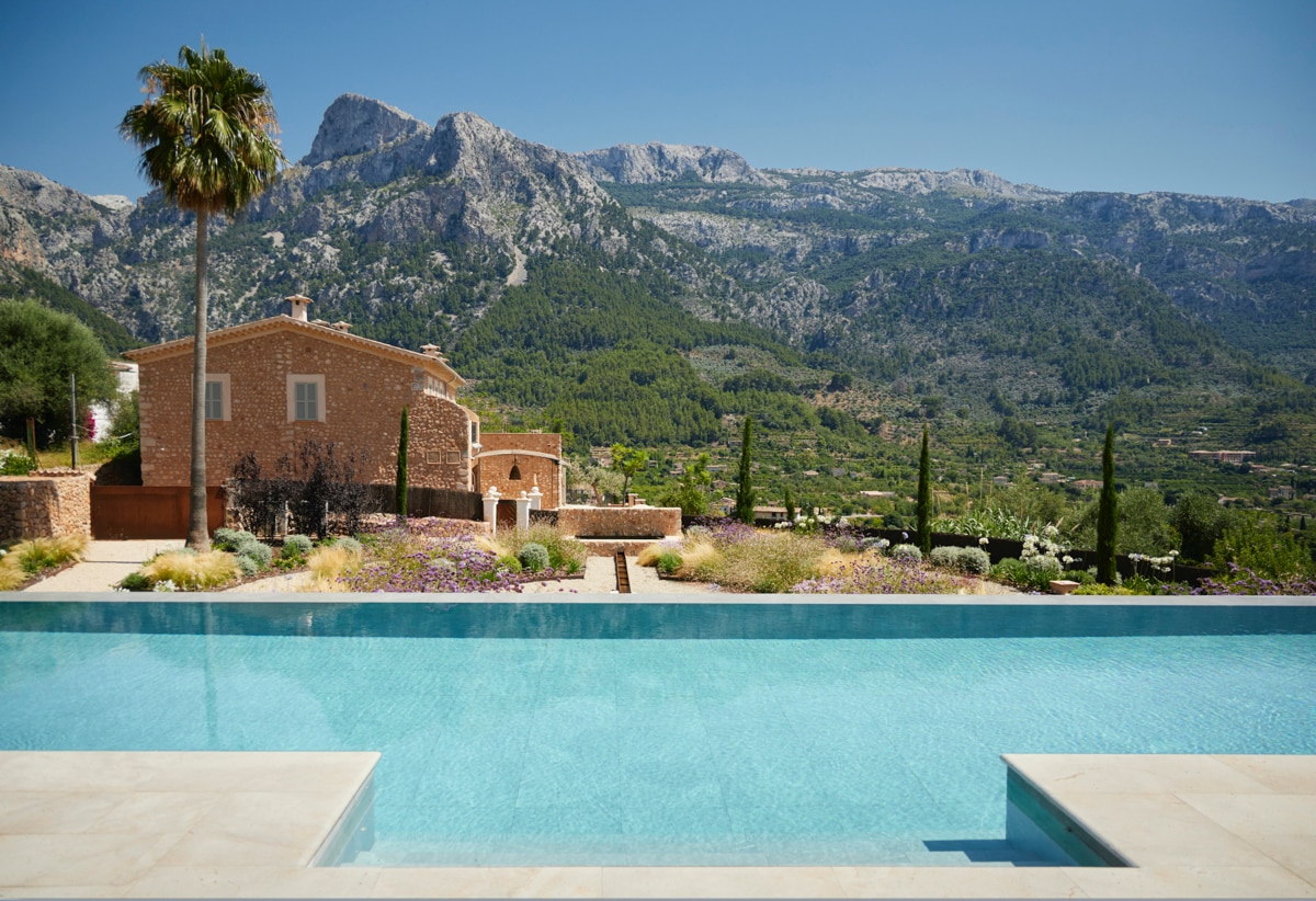 Property Image 1 - Deluxe Soller 30