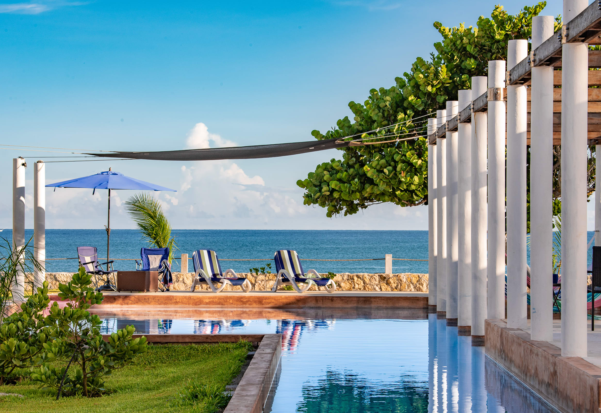 Property Image 2 - Stunning beachfront Suites Wi-Fi East of Progreso Property Image 2 - Stunning beachfront Suites Wi-Fi East of Progreso