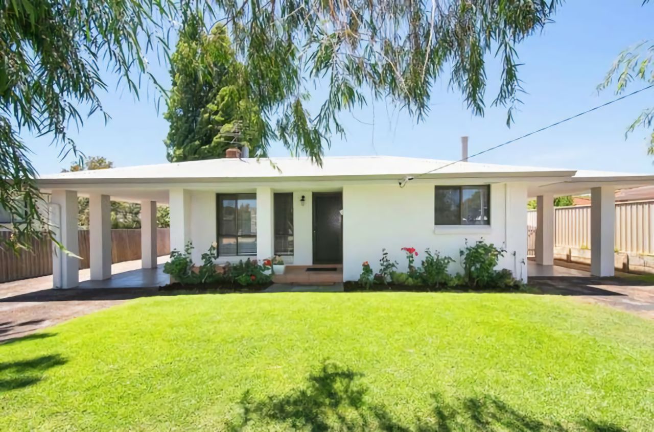 Property Image 1 - Modern Central Busselton Holiday Home near the Beach