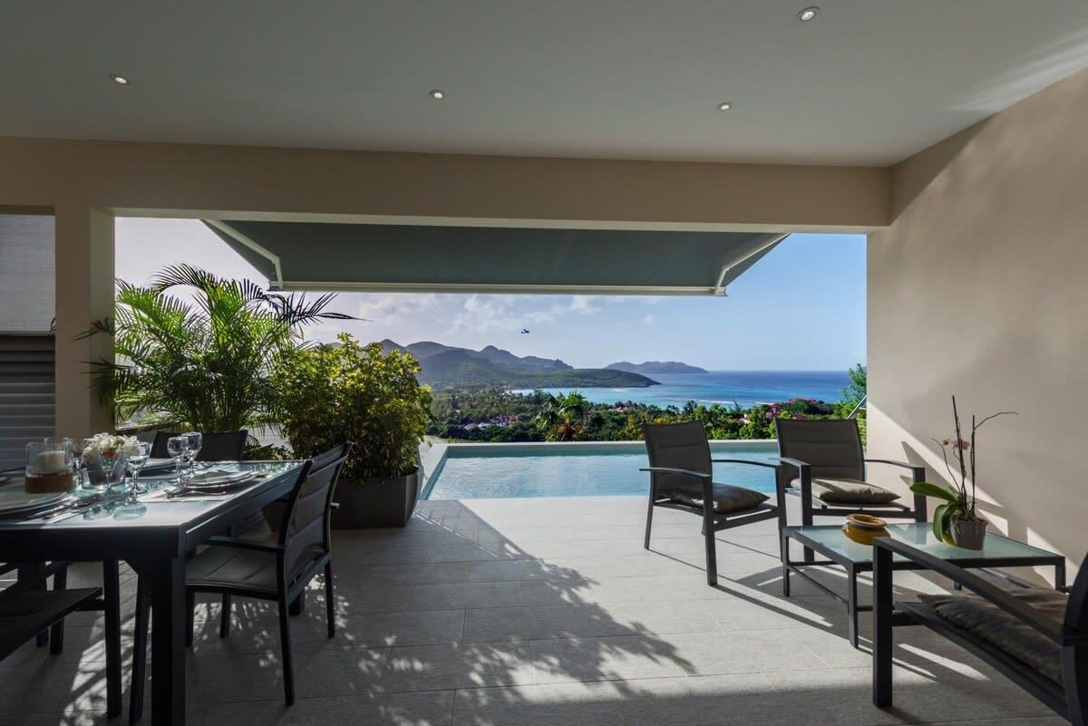 Property Image 2 - New Paradise Villa with Stunning Island Views