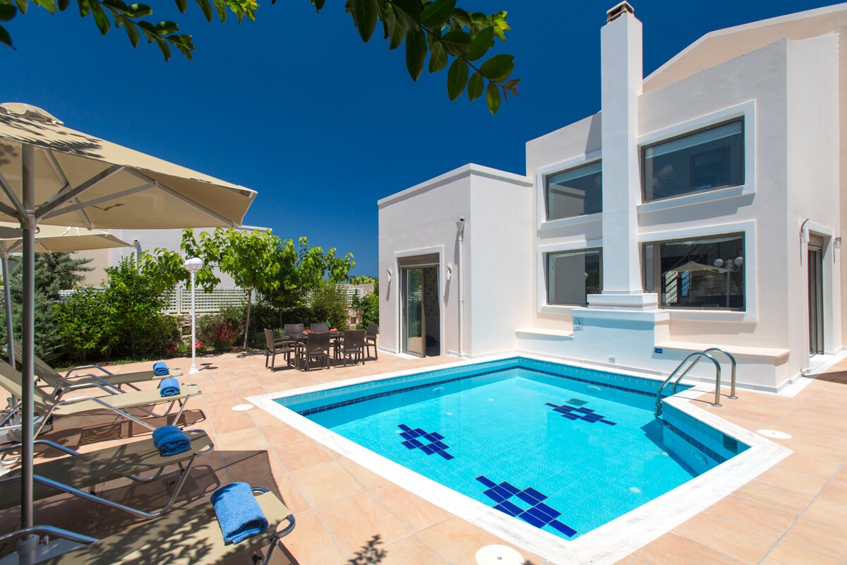 Property Image 1 - Skouloufia Villas 1