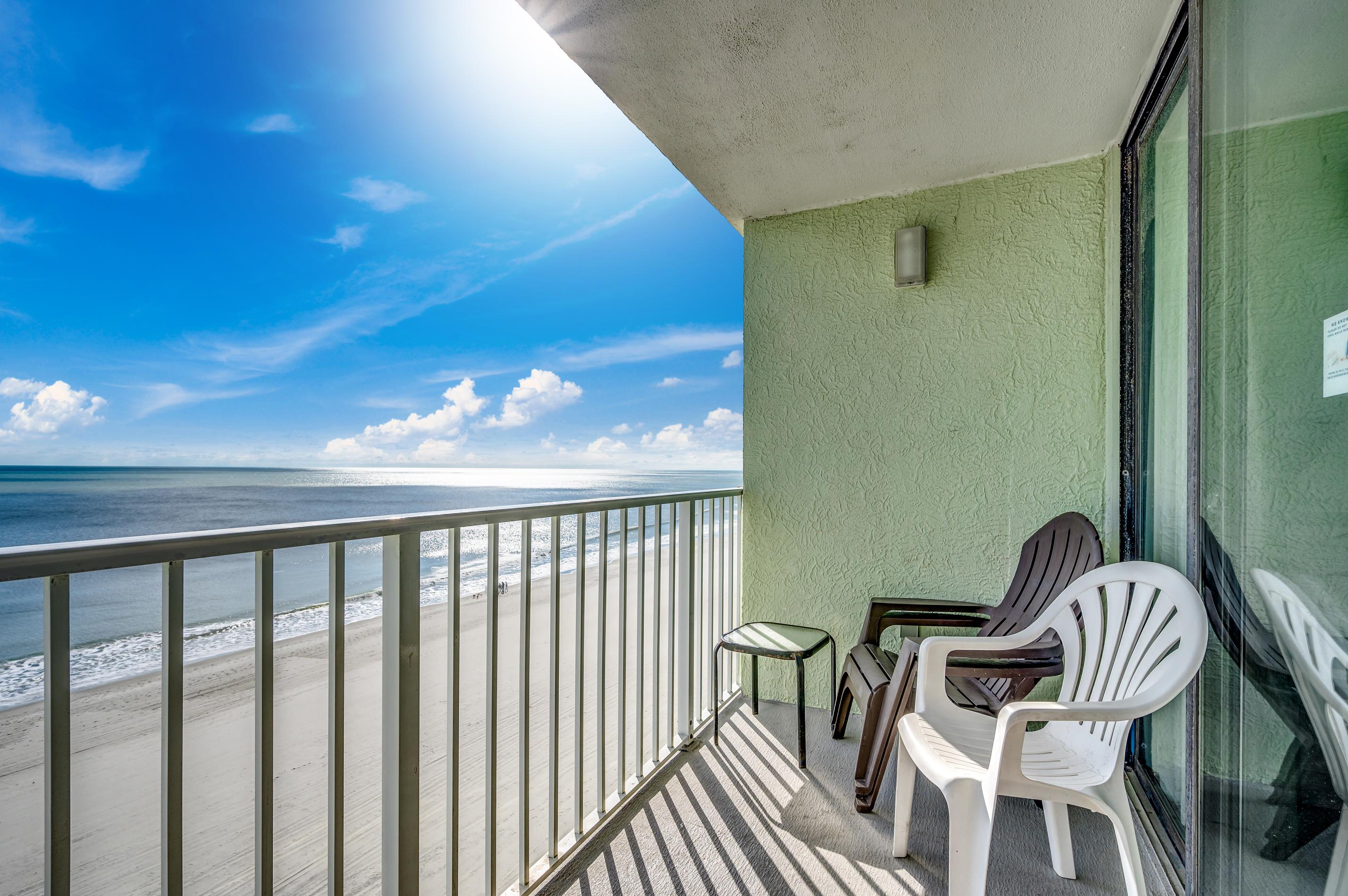 Property Image 1 - Sands Beach Club - 722