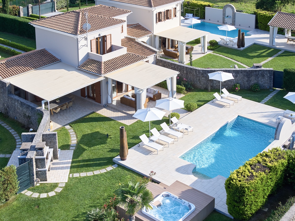Property Image 1 - Villa Corintha