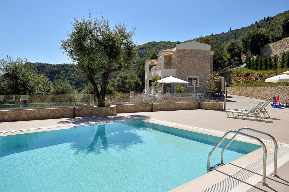 Property Image 1 - Villa Ipsos