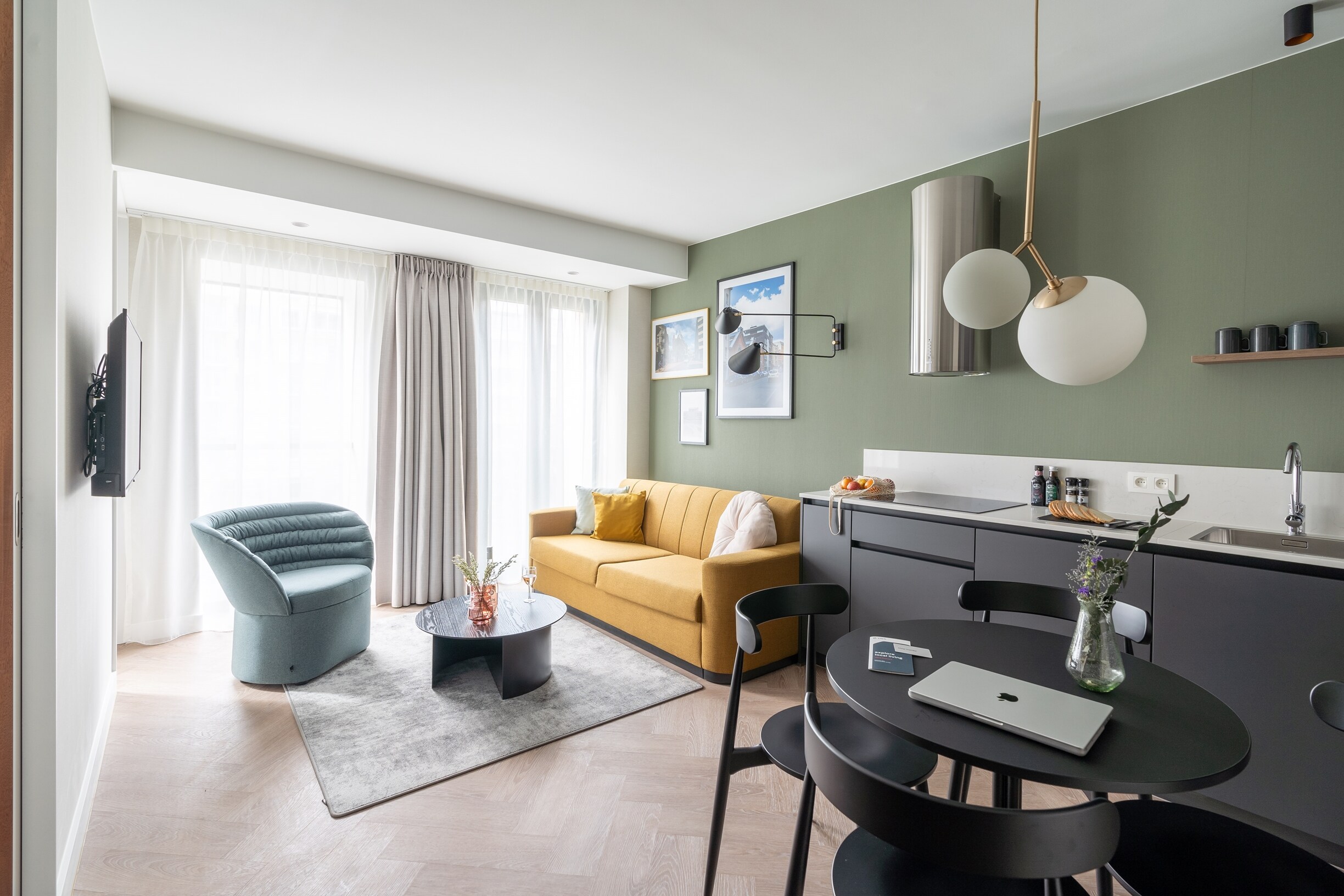 Modern One-Bedroom apartment suitable for 4 persons in the Centre of Antwerp   