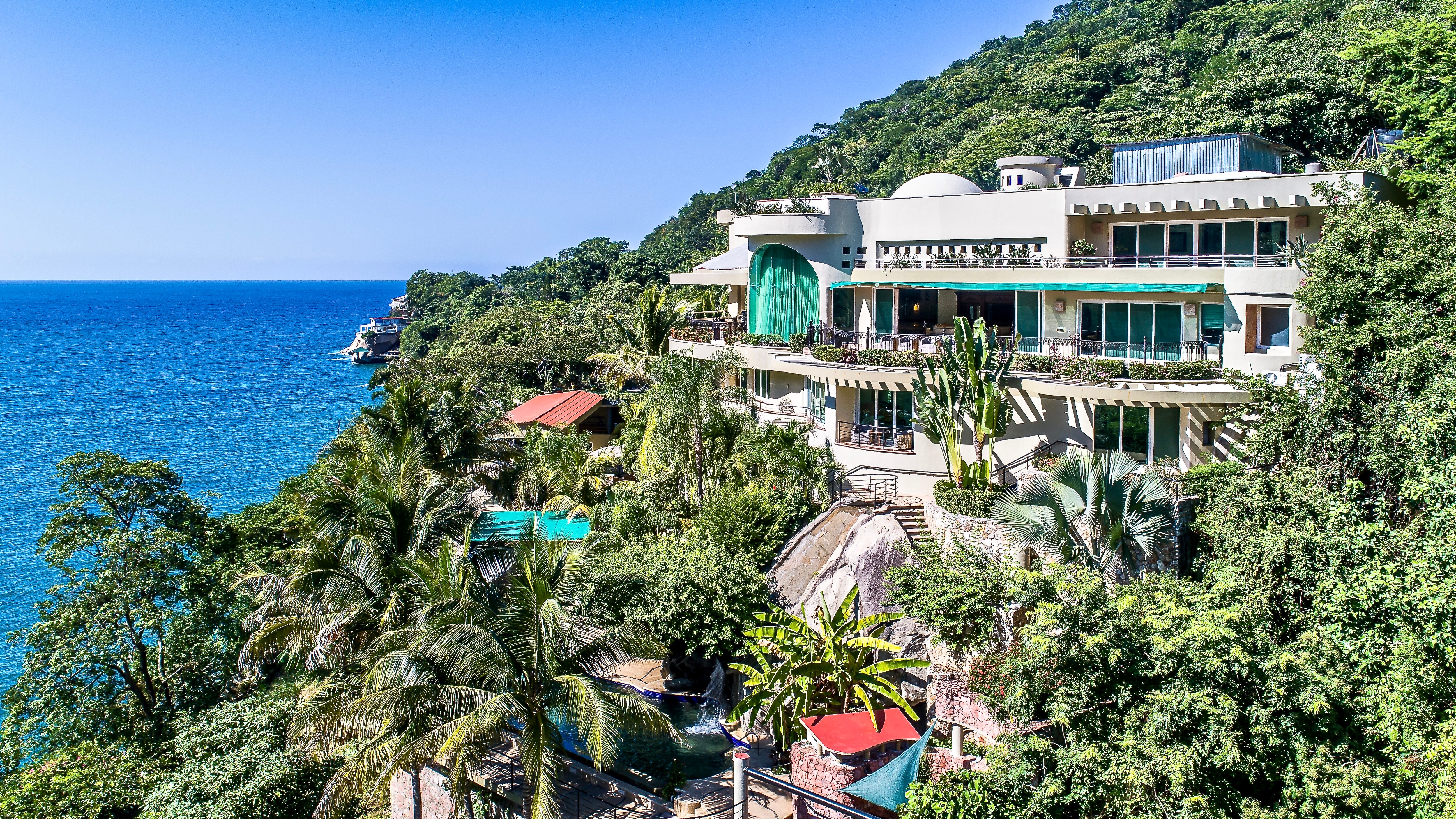 Property Image 1 - Fully Staffed, Beach frontage Luxury Villa
