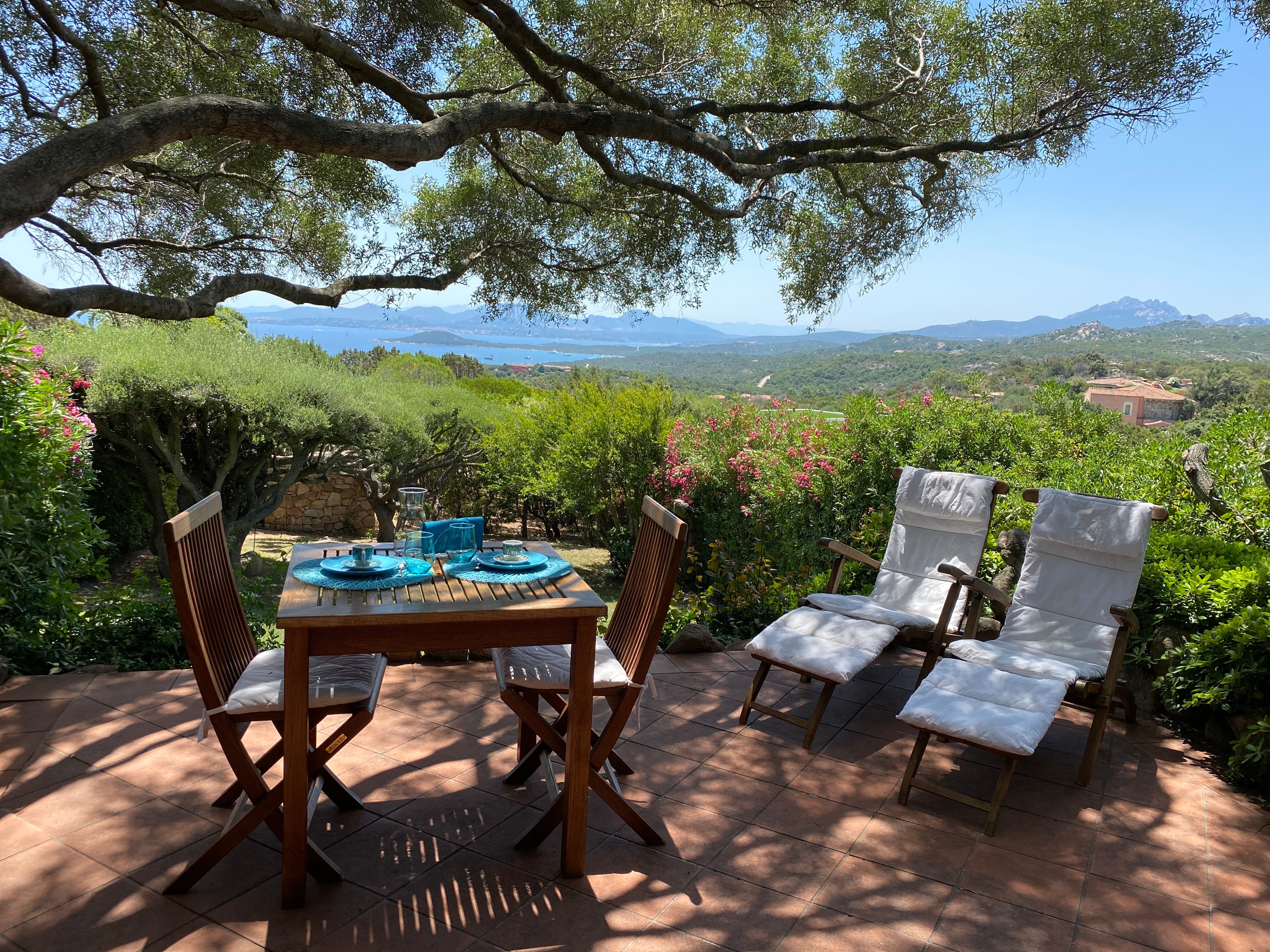 Property Image 2 - Domus Olivarum - Costa Smeralda 7 guest + 2 Pk WIFI A/C big garden