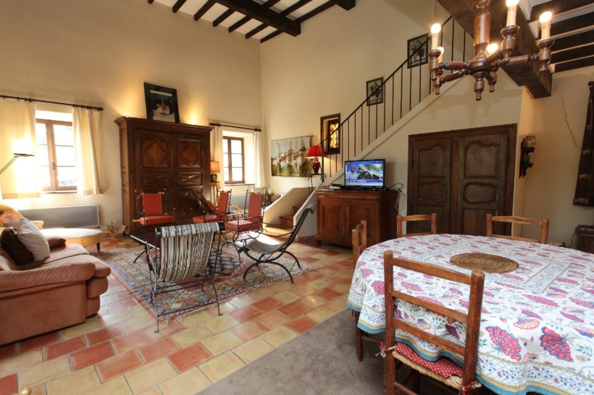 Cosy villa with pool near the village of Gordes - by feelluxuryholidays