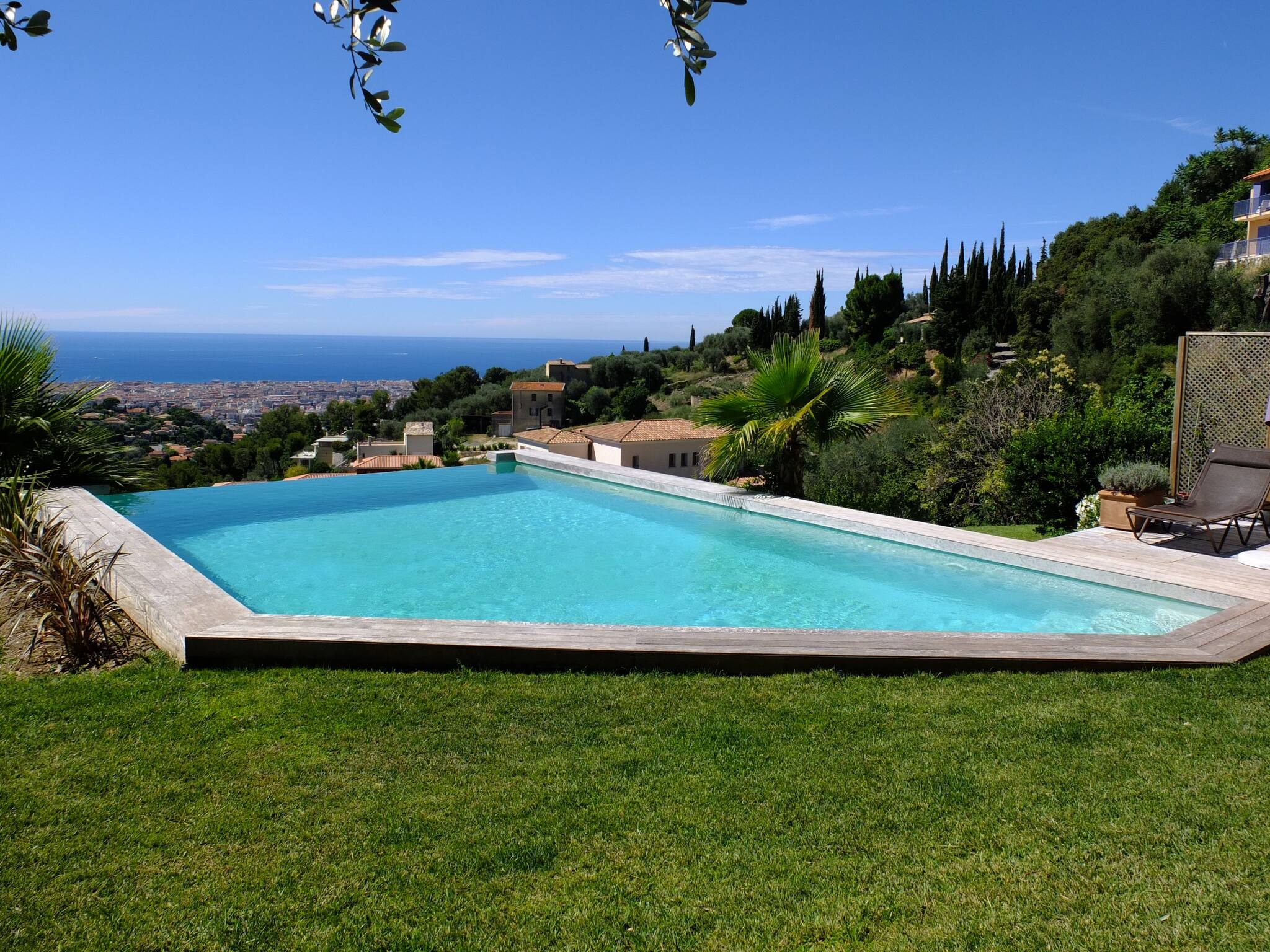 Property Image 2 - Amazing Modern Villa In Nice