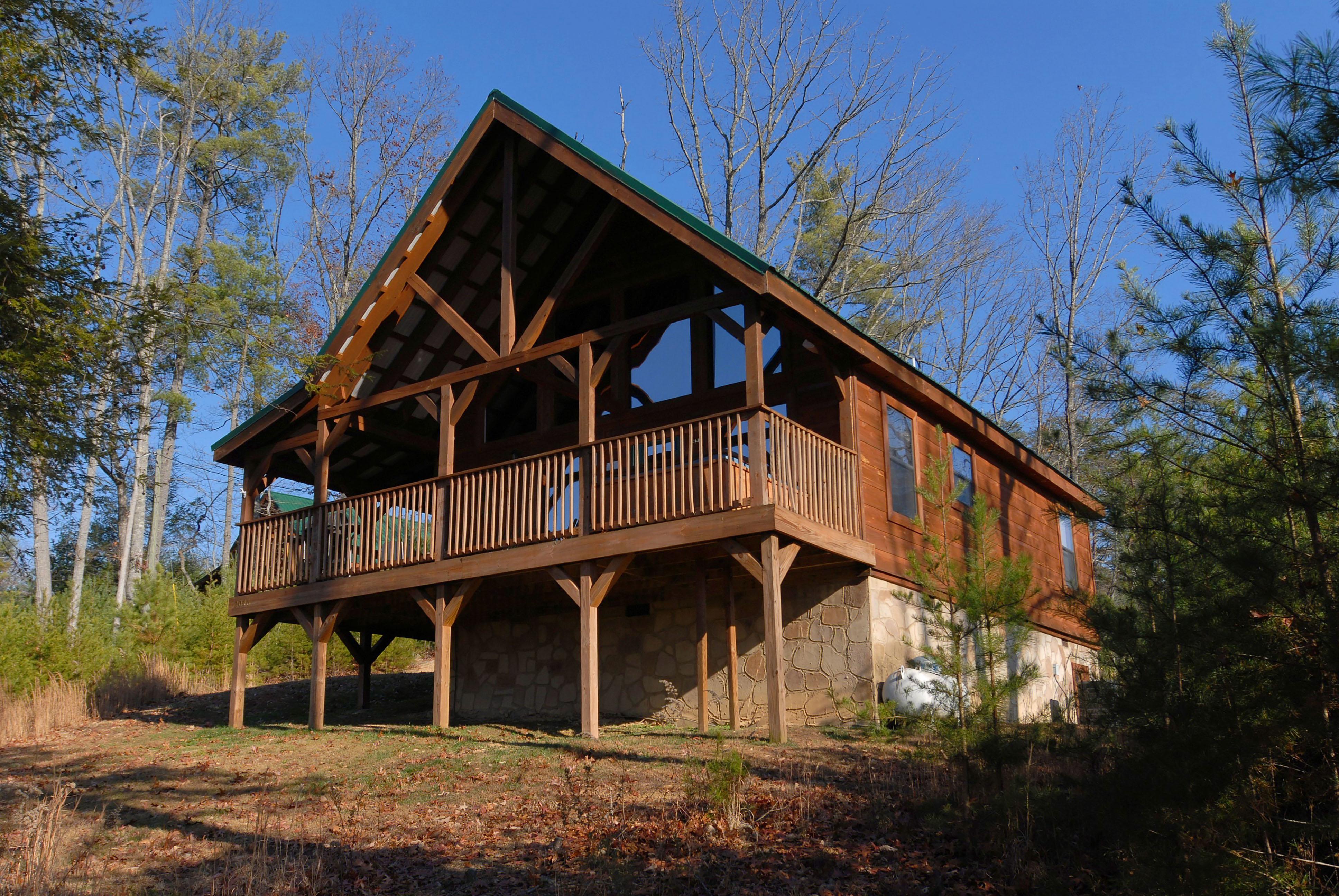 Great mountain views, easy access, and privacy with an acre of wooded land!