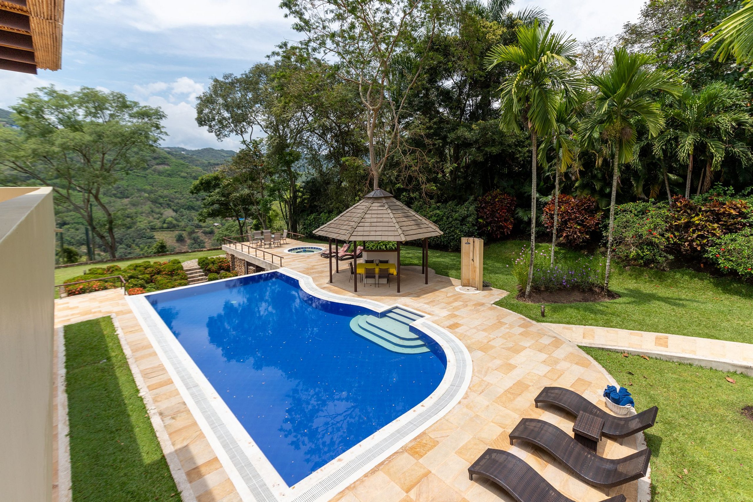 Property Image 2 - Anp046 - Beautiful house with pool in Anapoima