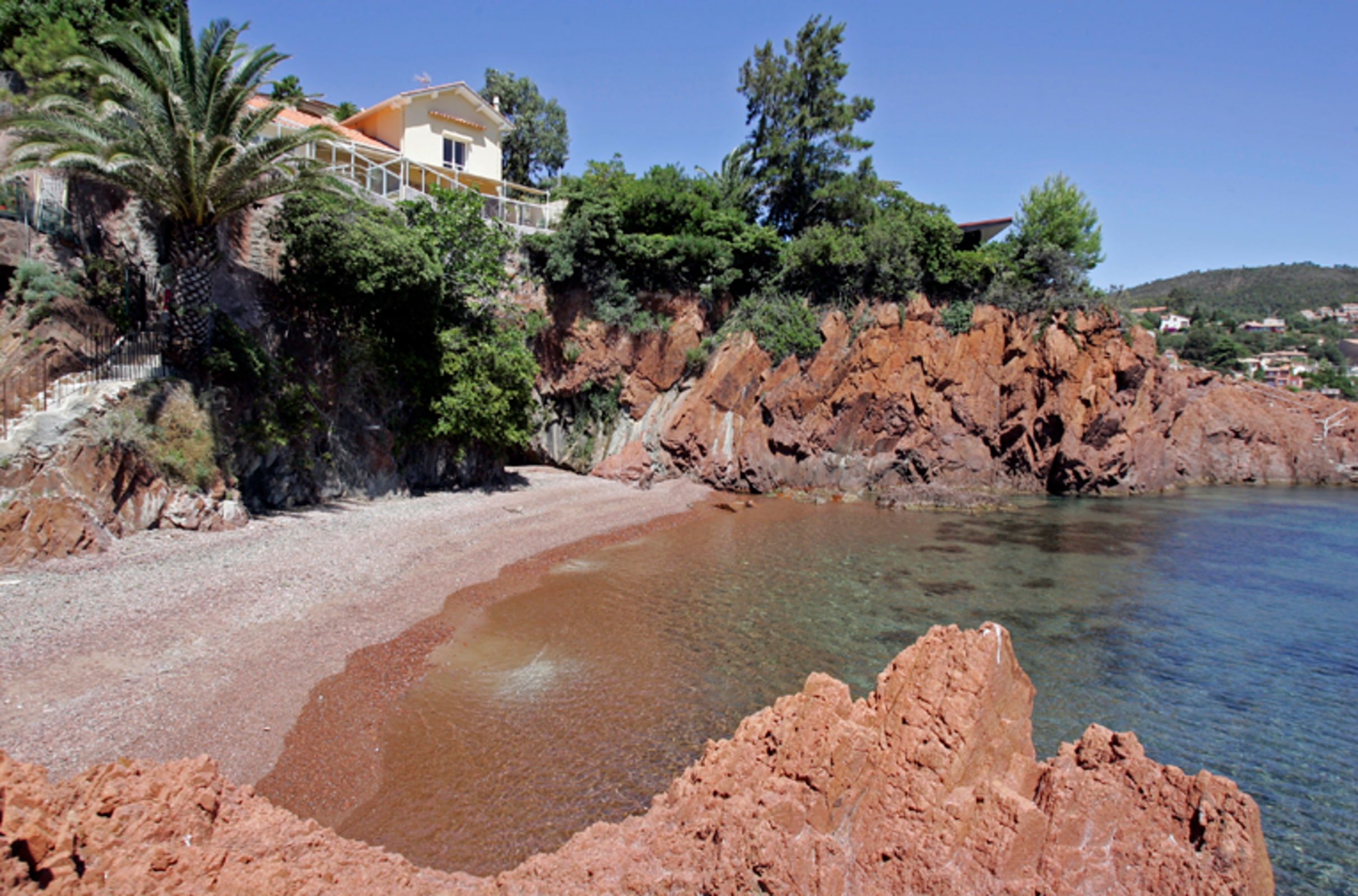 Property Image 2 - Private beach villa, sea view - Théoule sur mer - by feelluxuryholidays