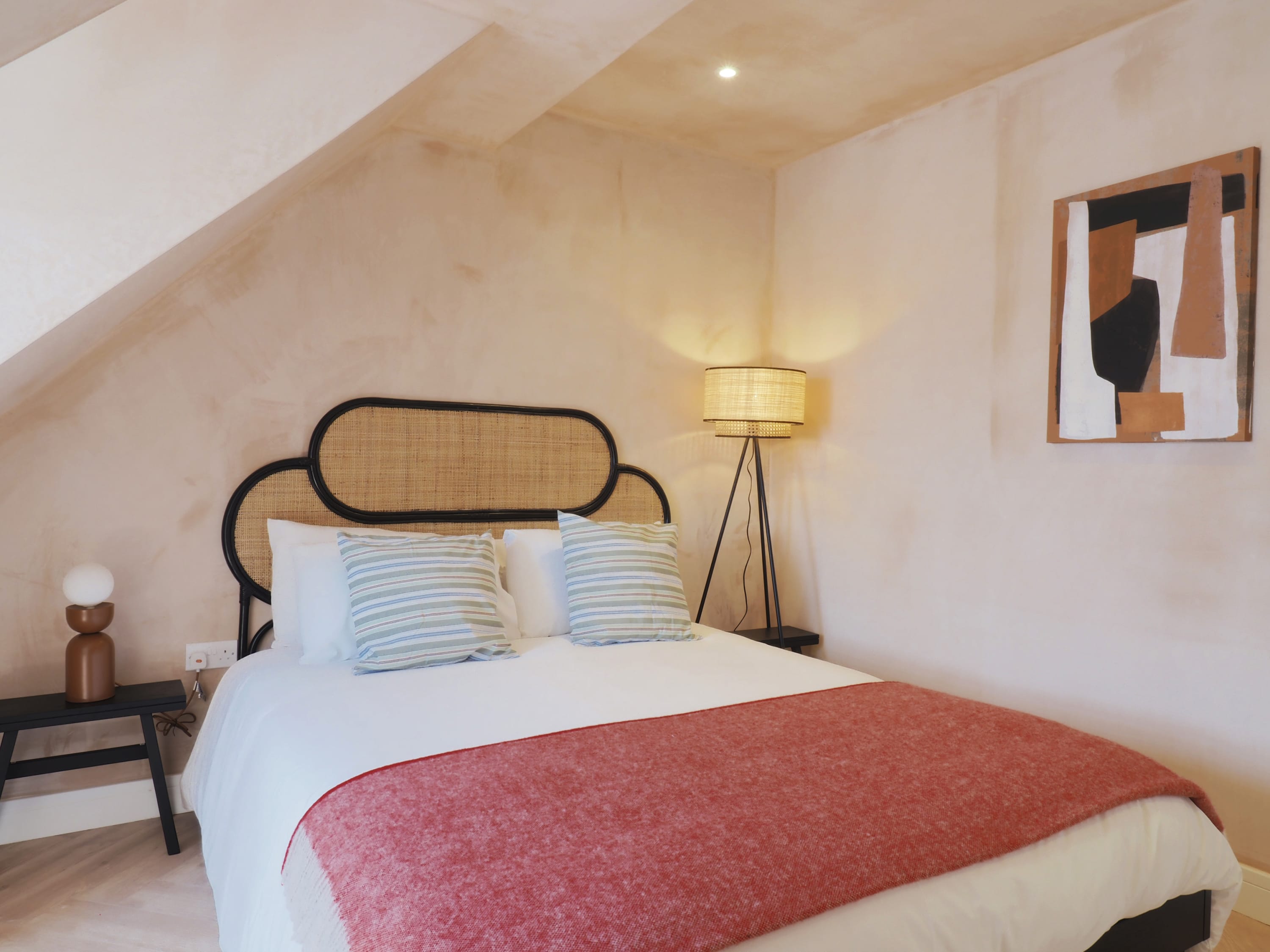 Property Image 1 - Flat 5 - Stunningly renovated apartment near sea Property Image 1 - Flat 5 - Stunningly renovated apartment near sea