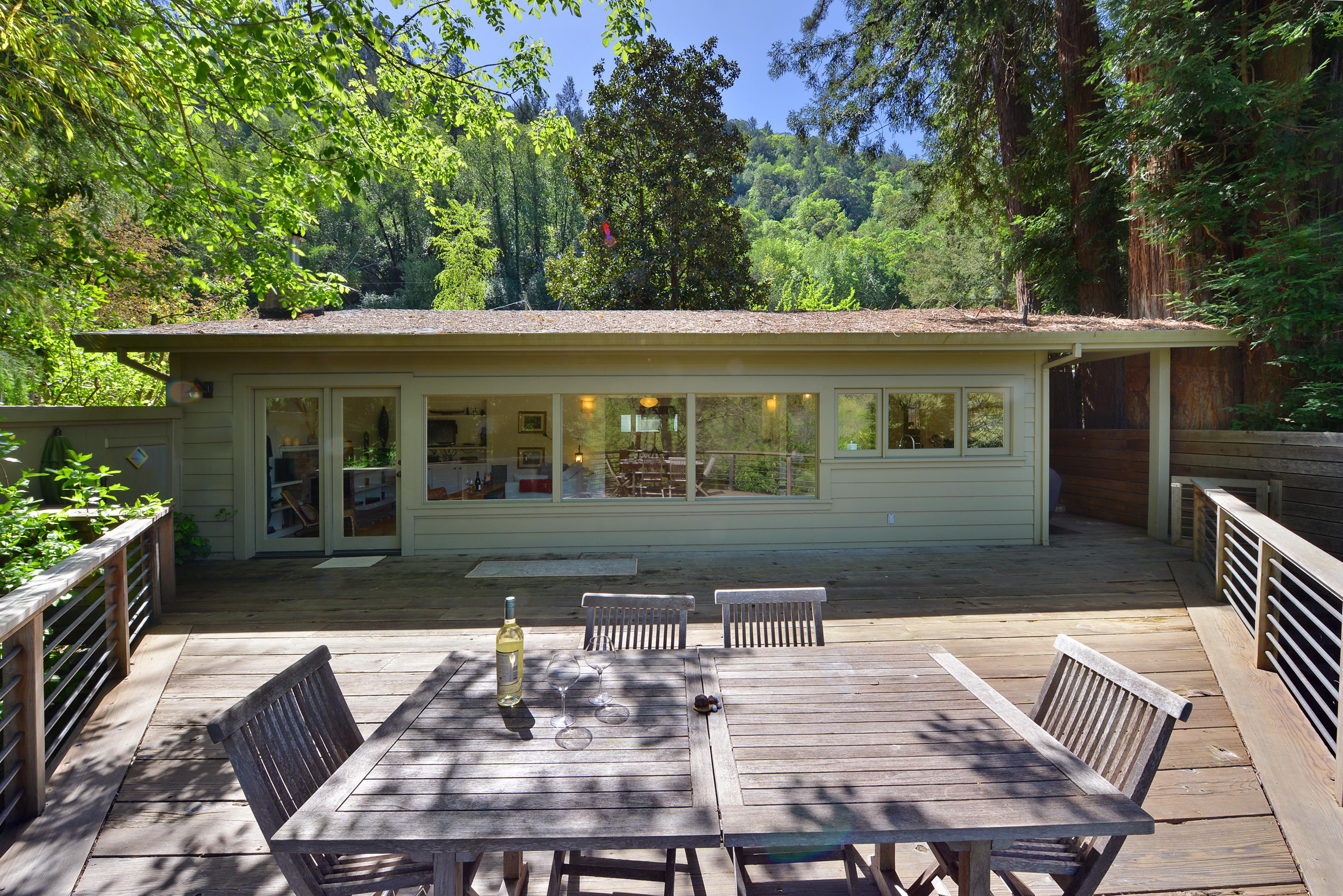 Property Image 1 - Redwood River House--Serene Riverfront Cottage ­ In Healdsburg, Views, Kayak