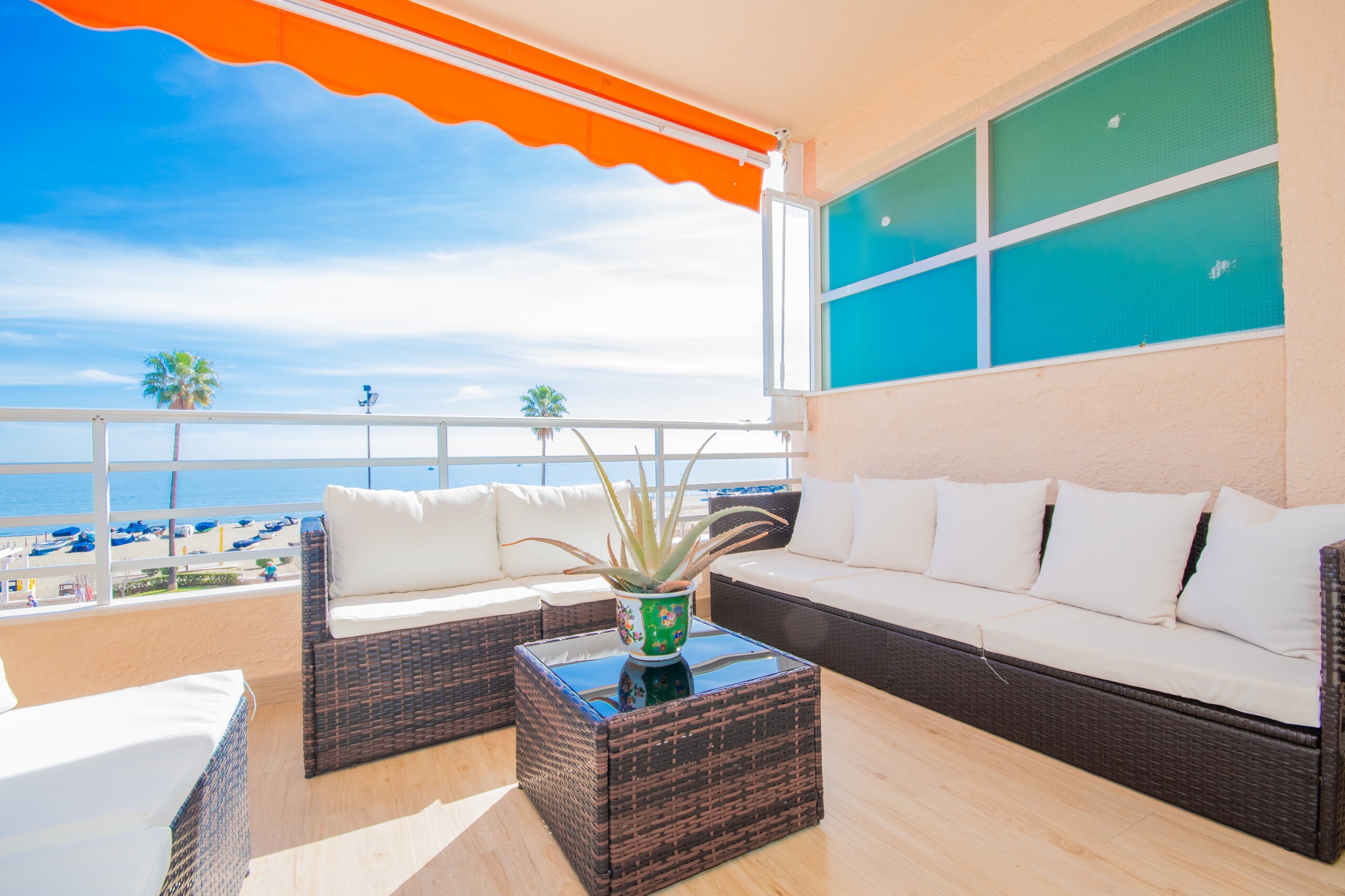 Enjoy the terrace of this apartment in Fuengirola