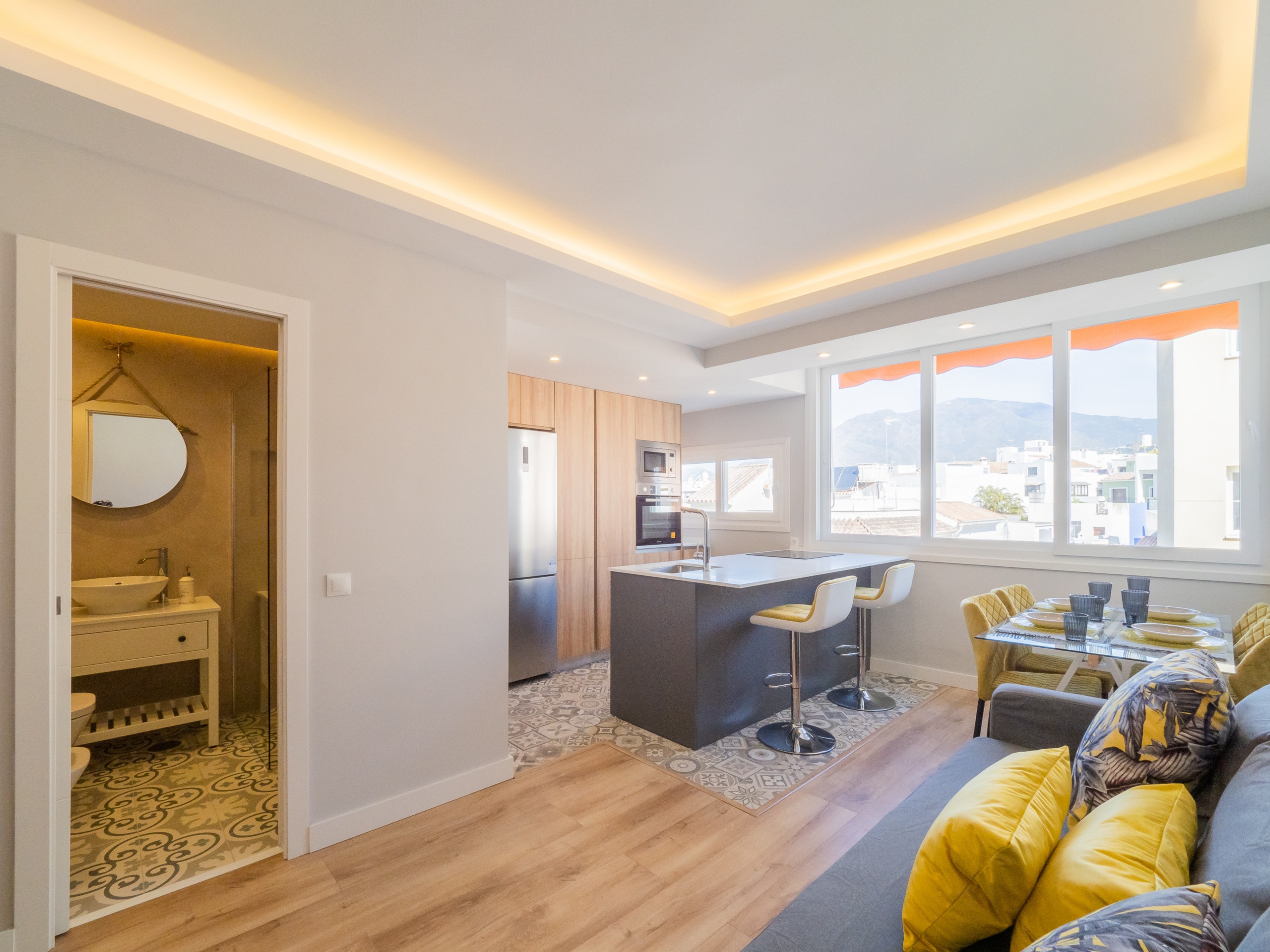 Enjoy the living room of this apartment in Estepona
