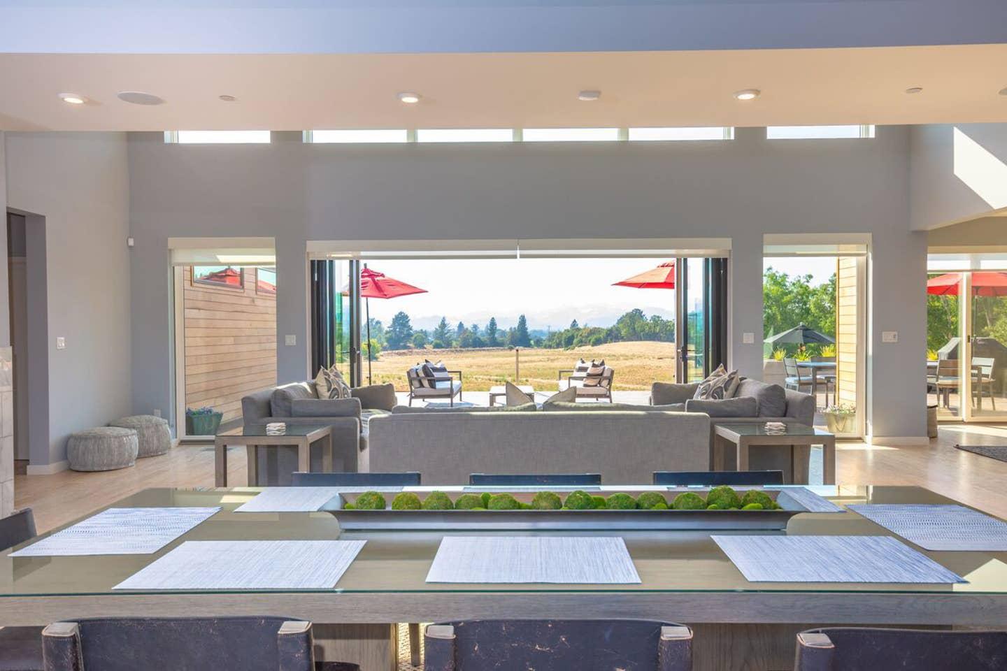 Xanadu Healdsburg- Luxury Blu Home In the Heart of Sonoma County Wine Country