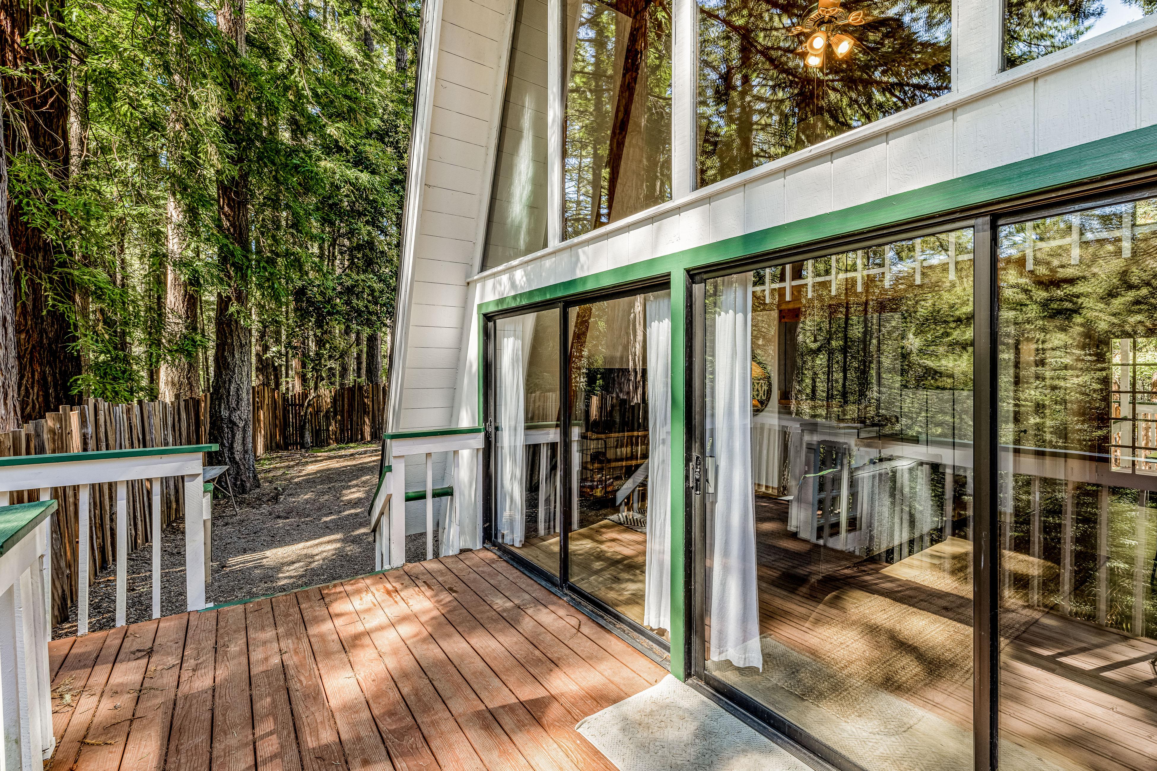 Property Image 2 - Cosmic Cabin