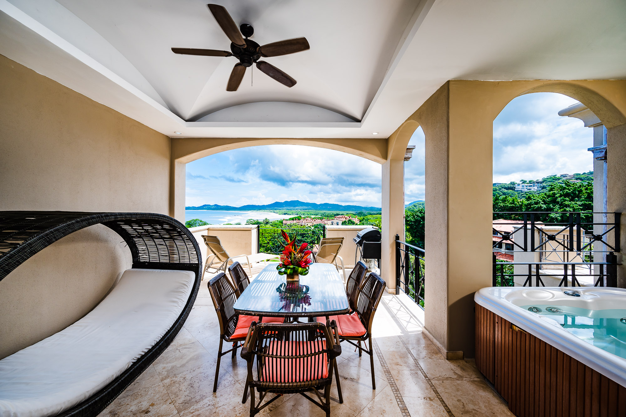 Property Image 1 - Oceanview Penthouse in the center of Town with a Jacuzzi!