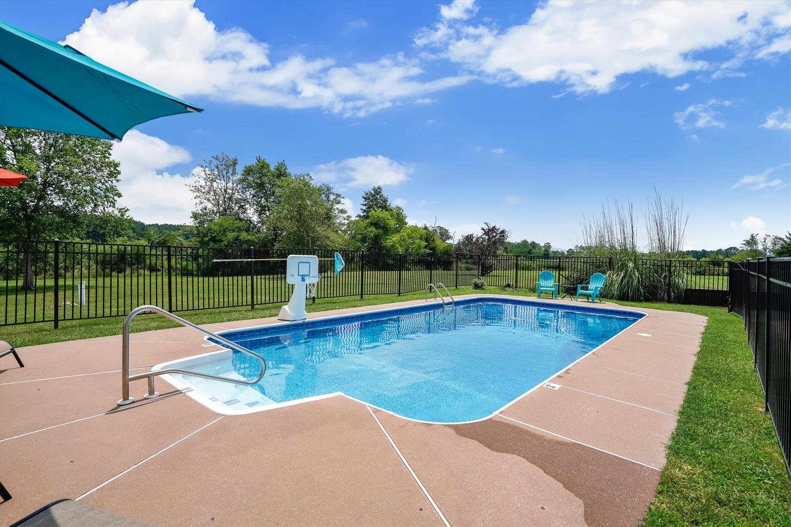 Waterside Swimming Pool