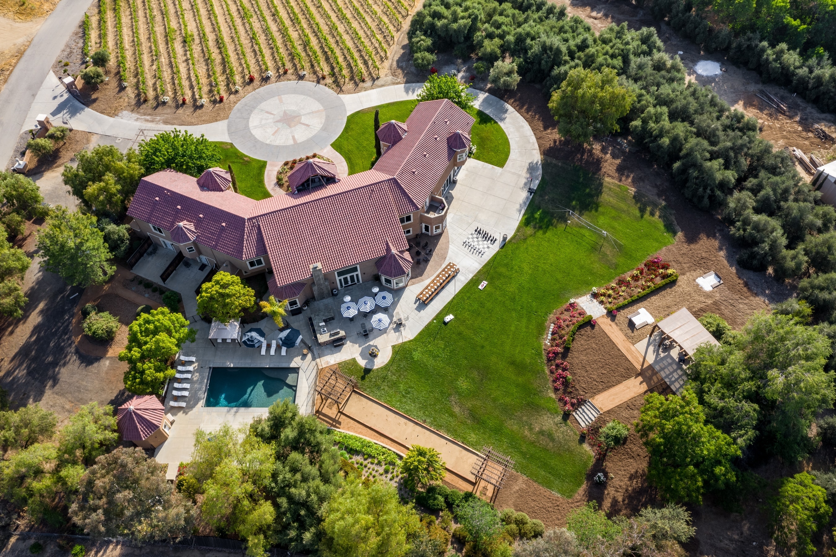 Wine country at its best, the Wilson Creek Manor is located right across the street from Wilson Creek Winery.