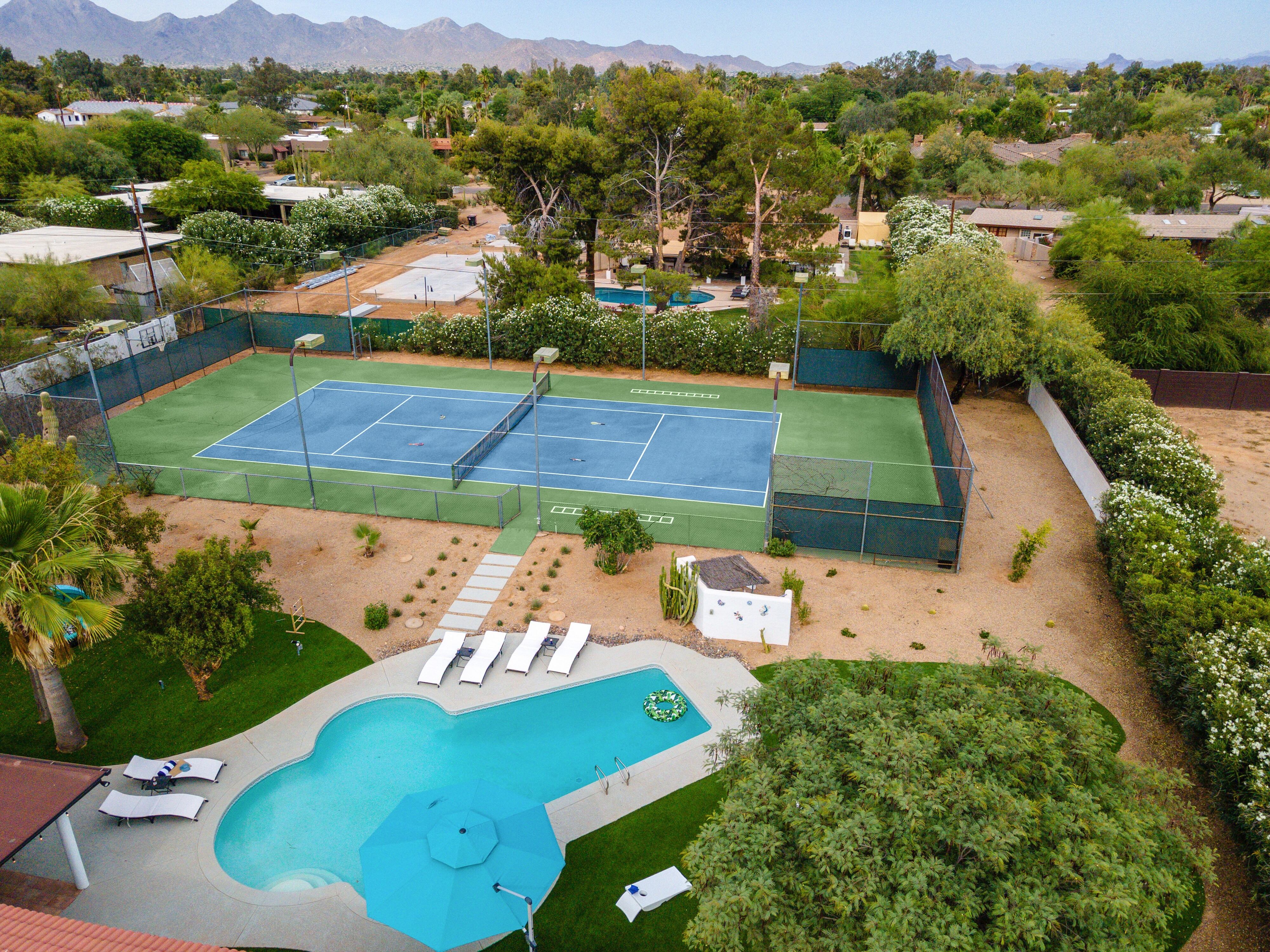 Enjoy a private pool and sports courts!