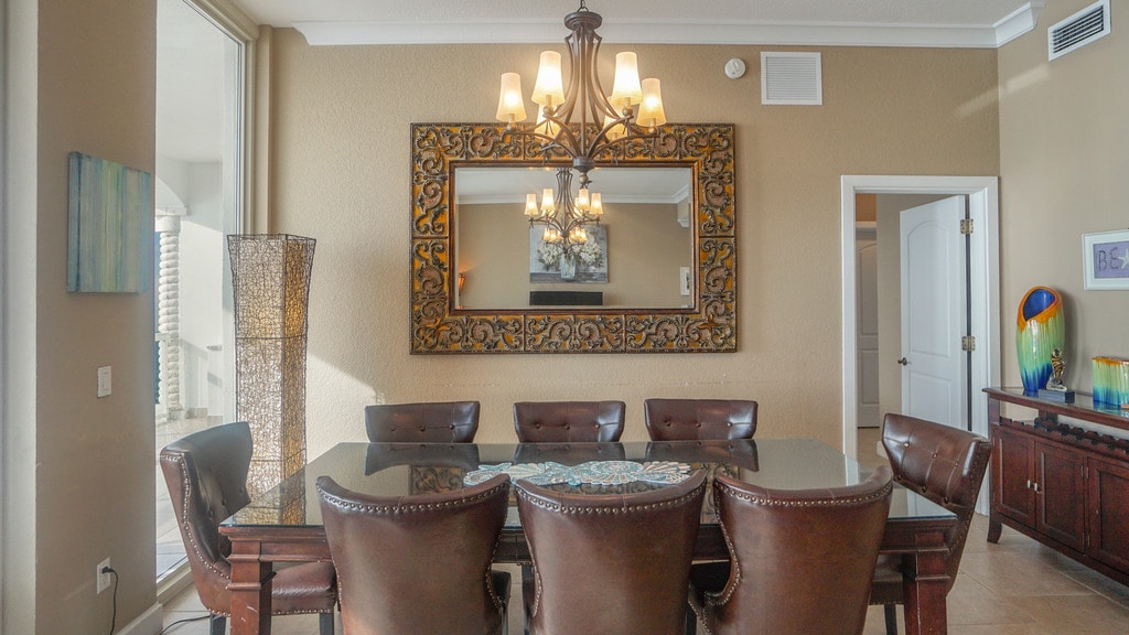 Beach Club 1703 - Dining room
