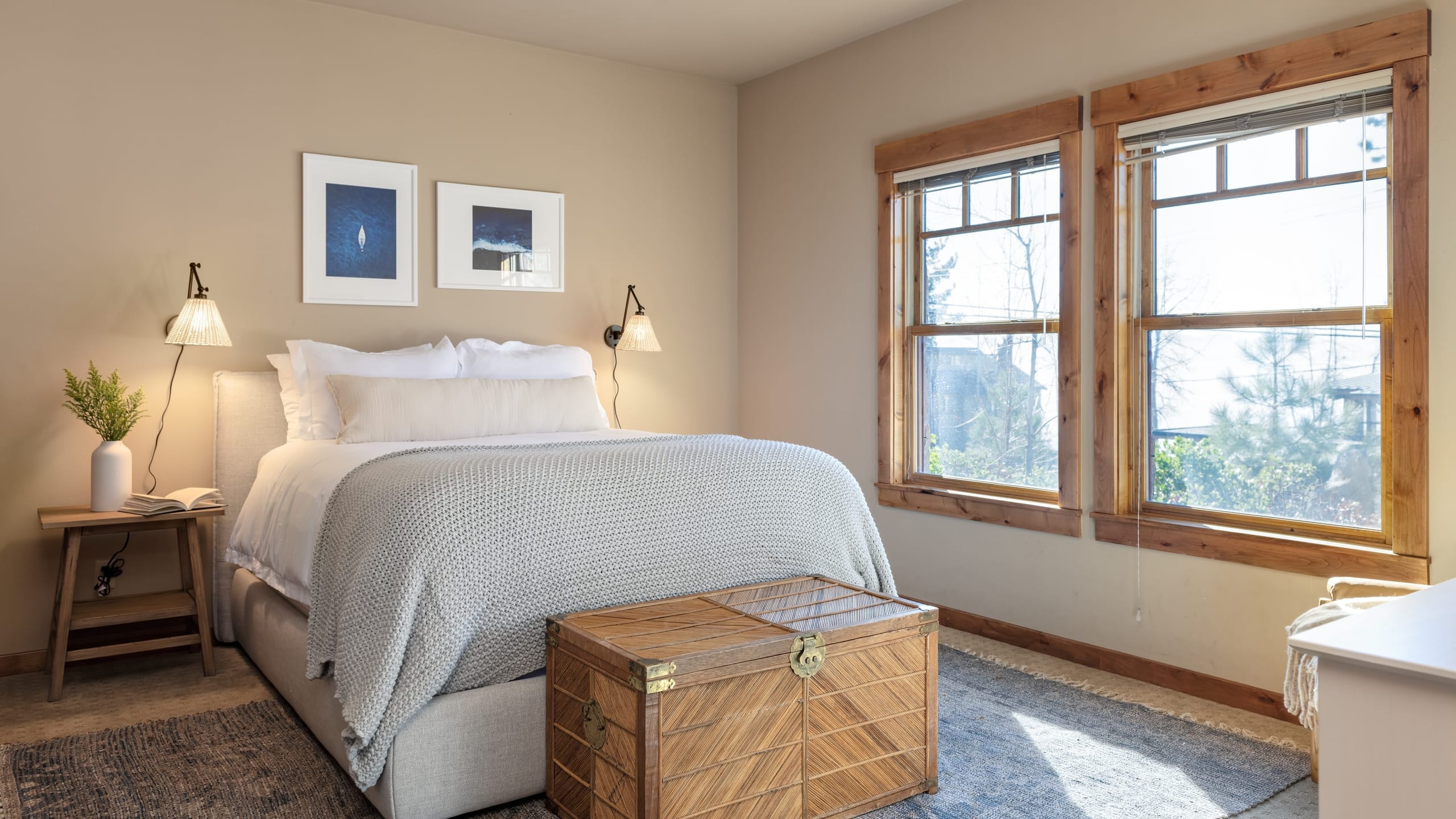 Bedroom 3 features a queen bed. Bedroom 3 features a queen bed.