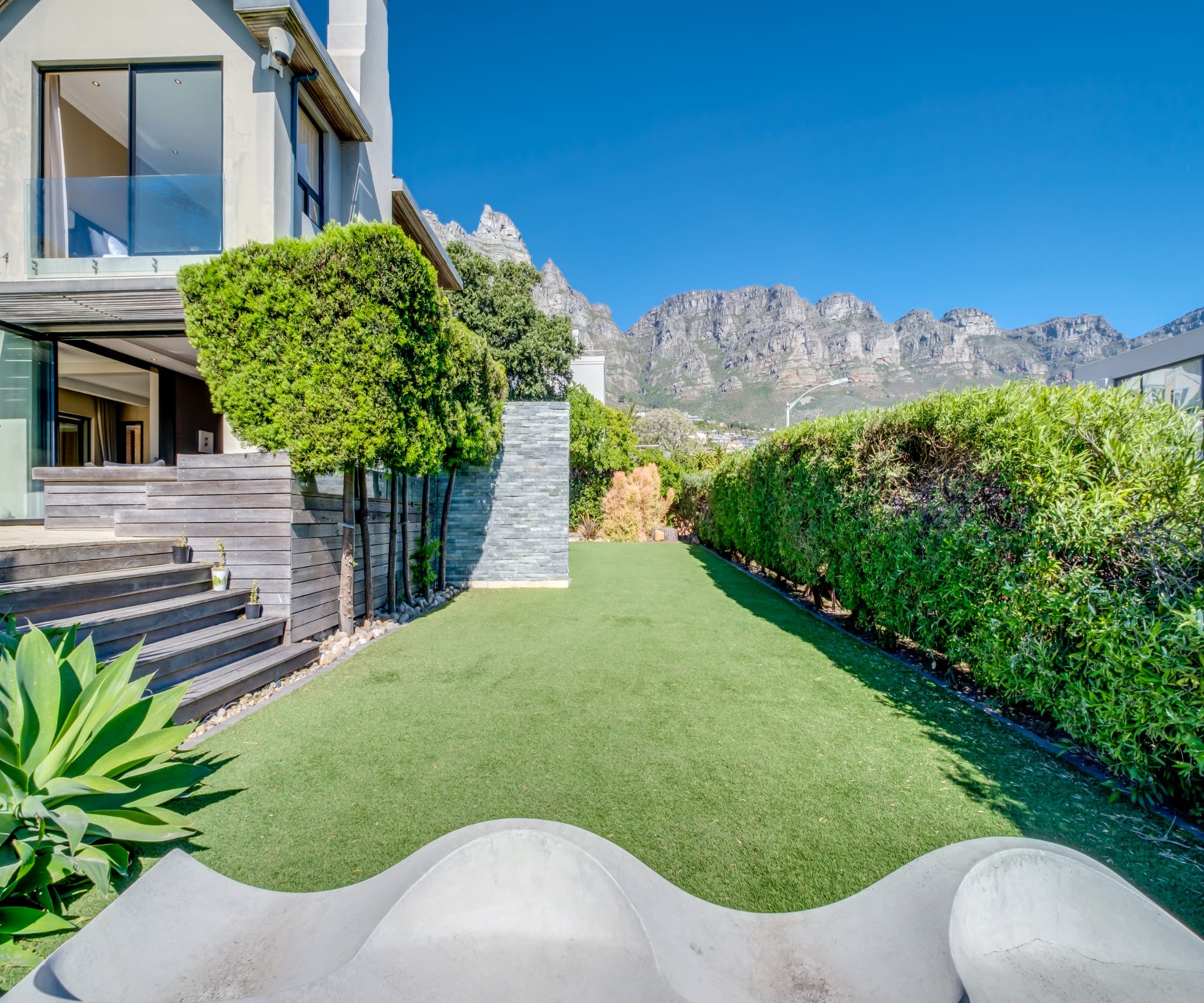 Property Image 2 - Family Villa in the heart of Camps Bay (Bayon House)