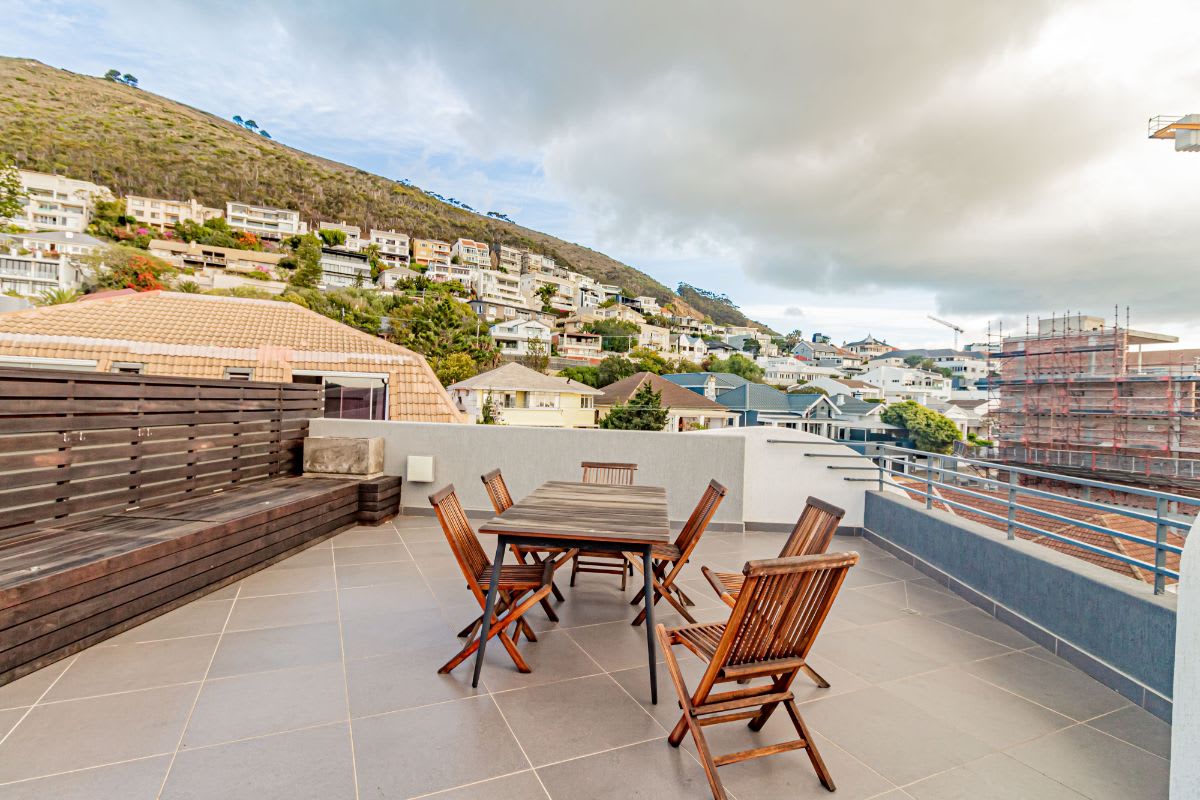 Property Image 2 - Modern Sea Point Apartment with Rooftop Deck (9 on S)