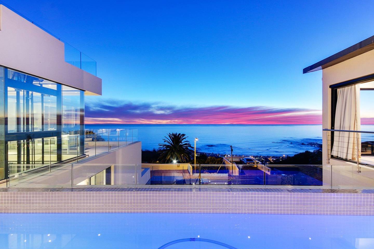 Property Image 2 - Spectacular Camps Bay Holiday Villa with Private Pool and Uninterrupted Views (Prima Views)