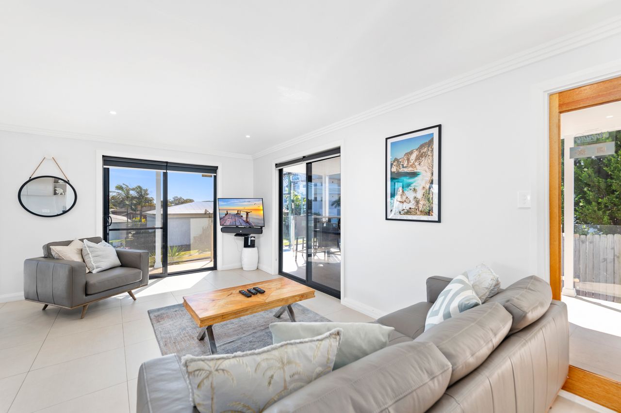 Property Image 1 - Unit 1 Tomaree Road 16 Downstairs