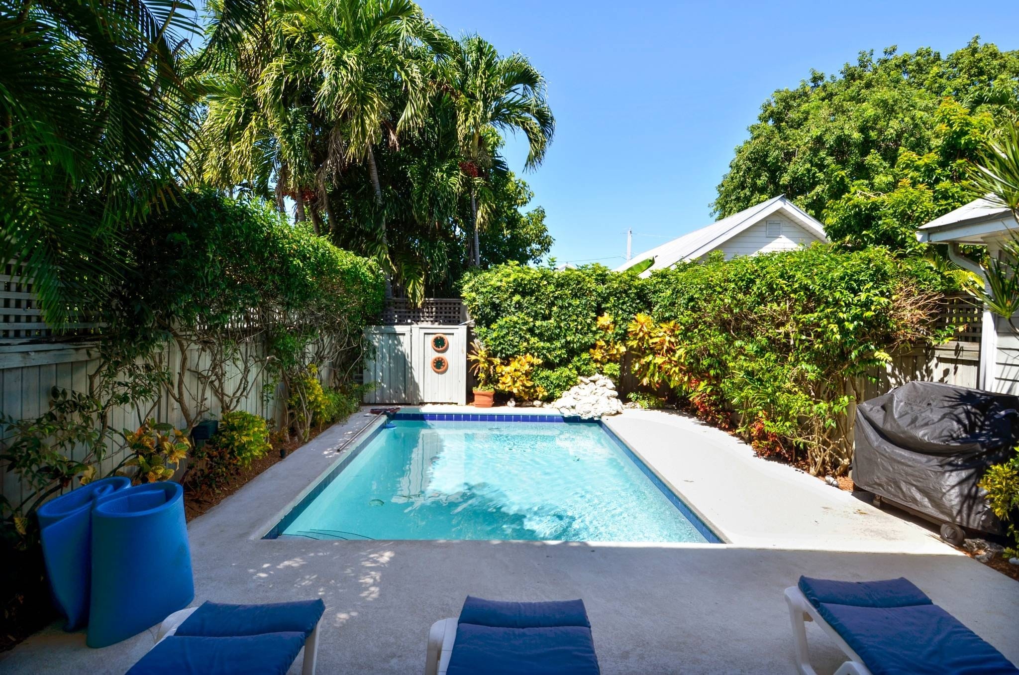 Incredible large private pool.