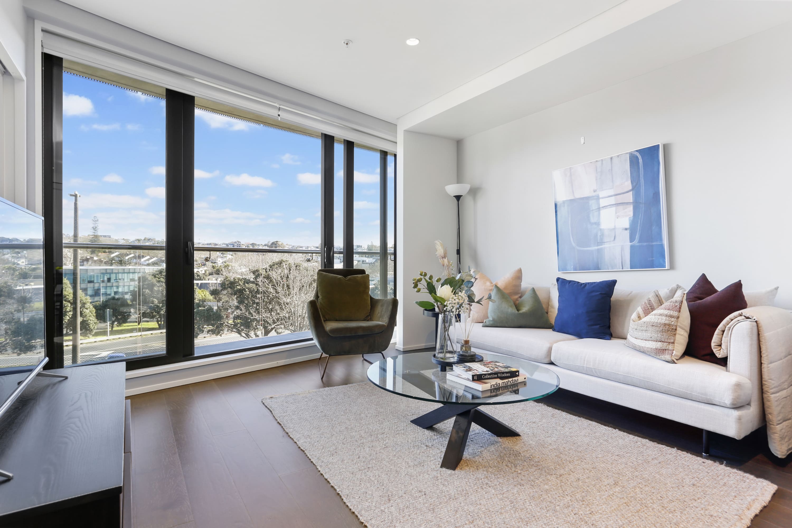 Property Image 1 - Elegant Victoria Quarter Apartment with City Views